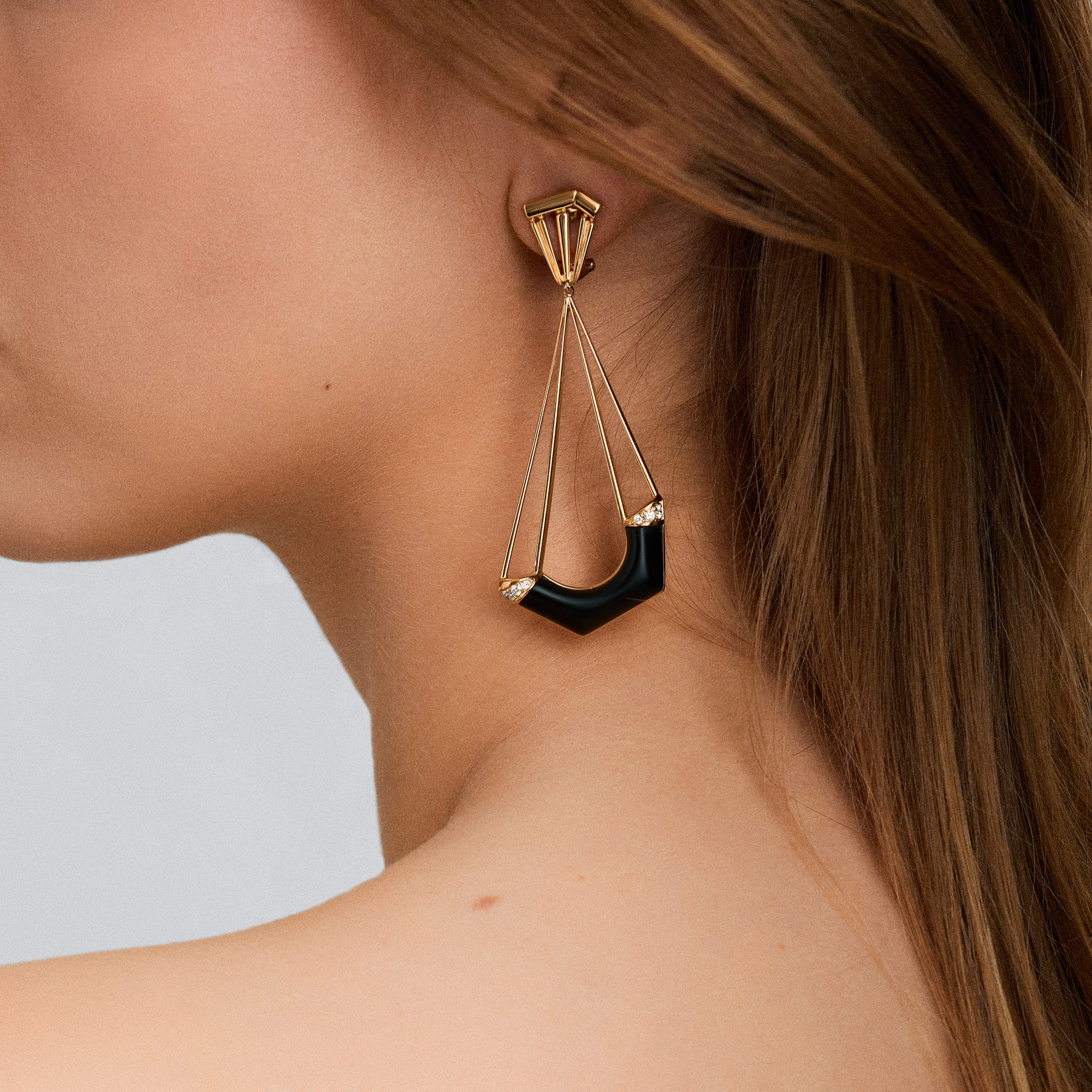 S.Egger clip-on earrings with onyx and diamonds 0.24ct 18K gold - Image 2