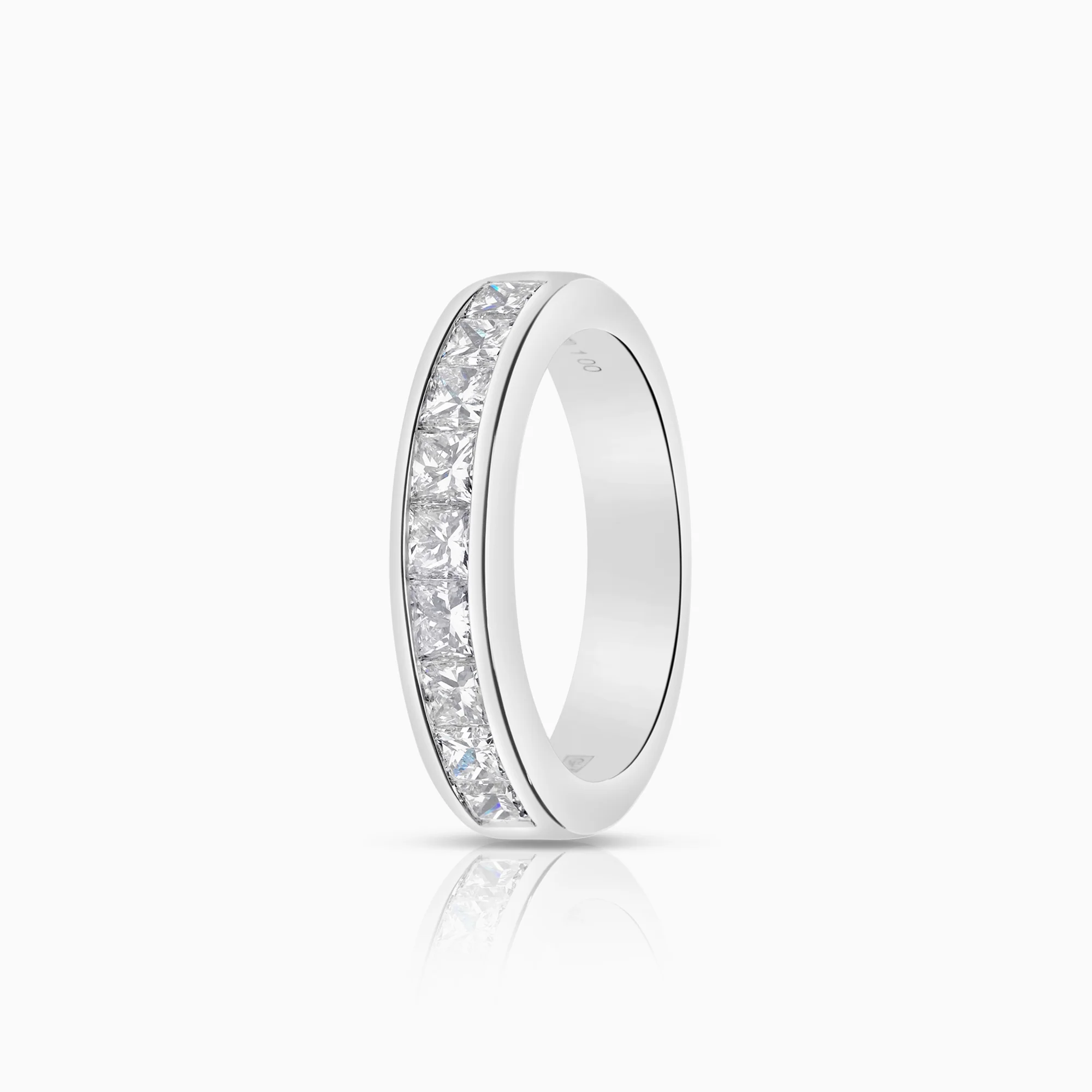 Eternity Ring in 18K white gold