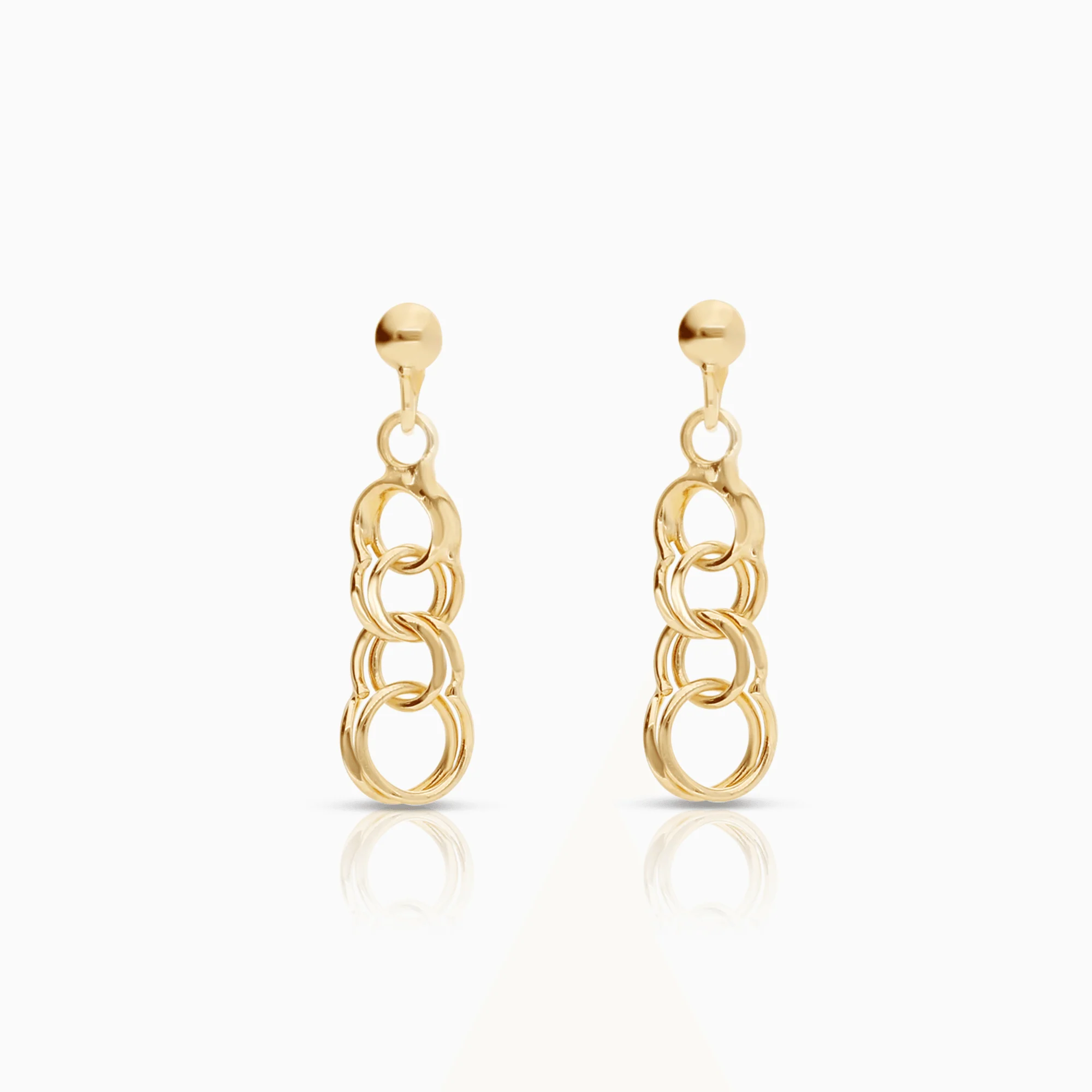 Bismarck Earrings 1.05g 18K Gold