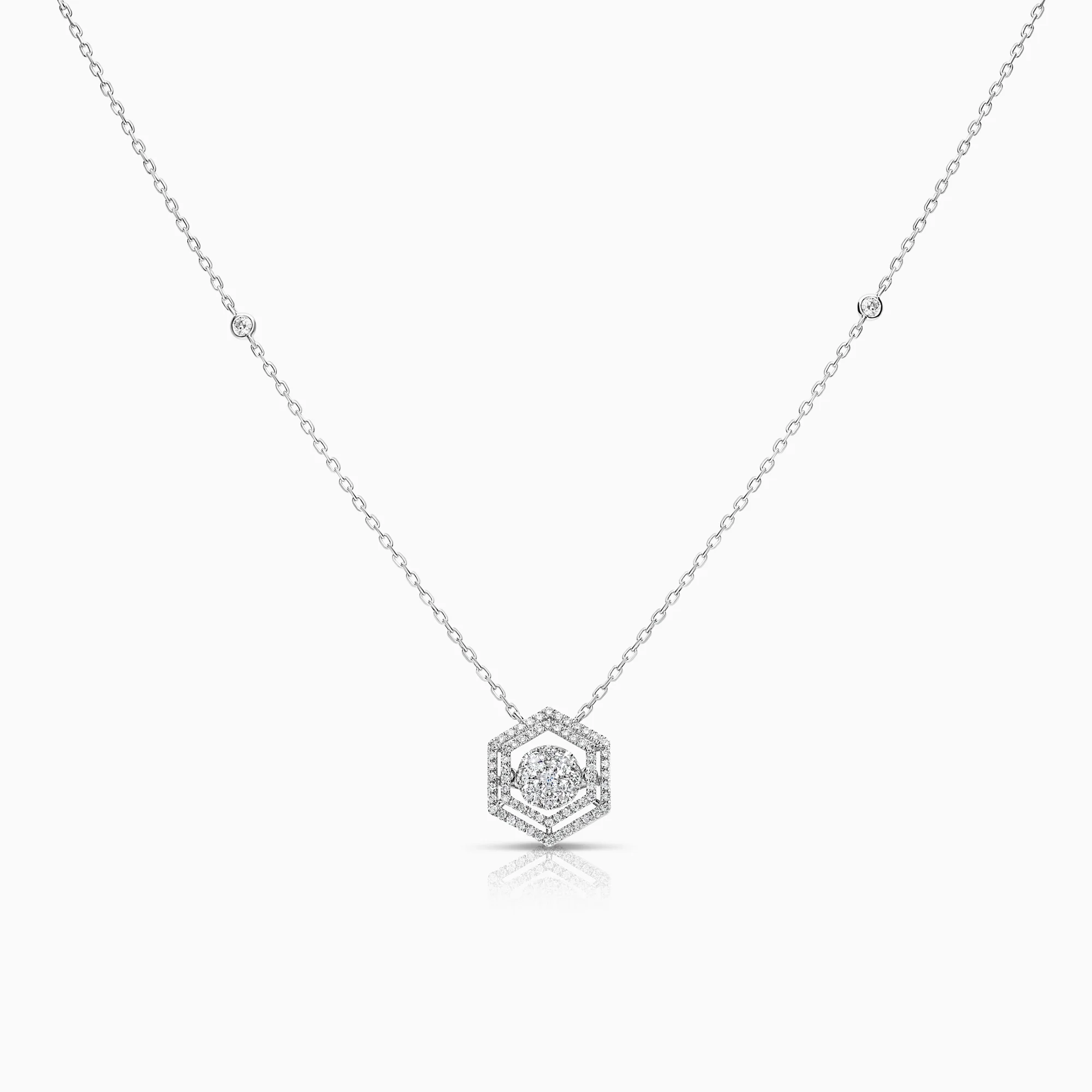 Necklace with diamond pendant, 0.76ct, 18K white gold.