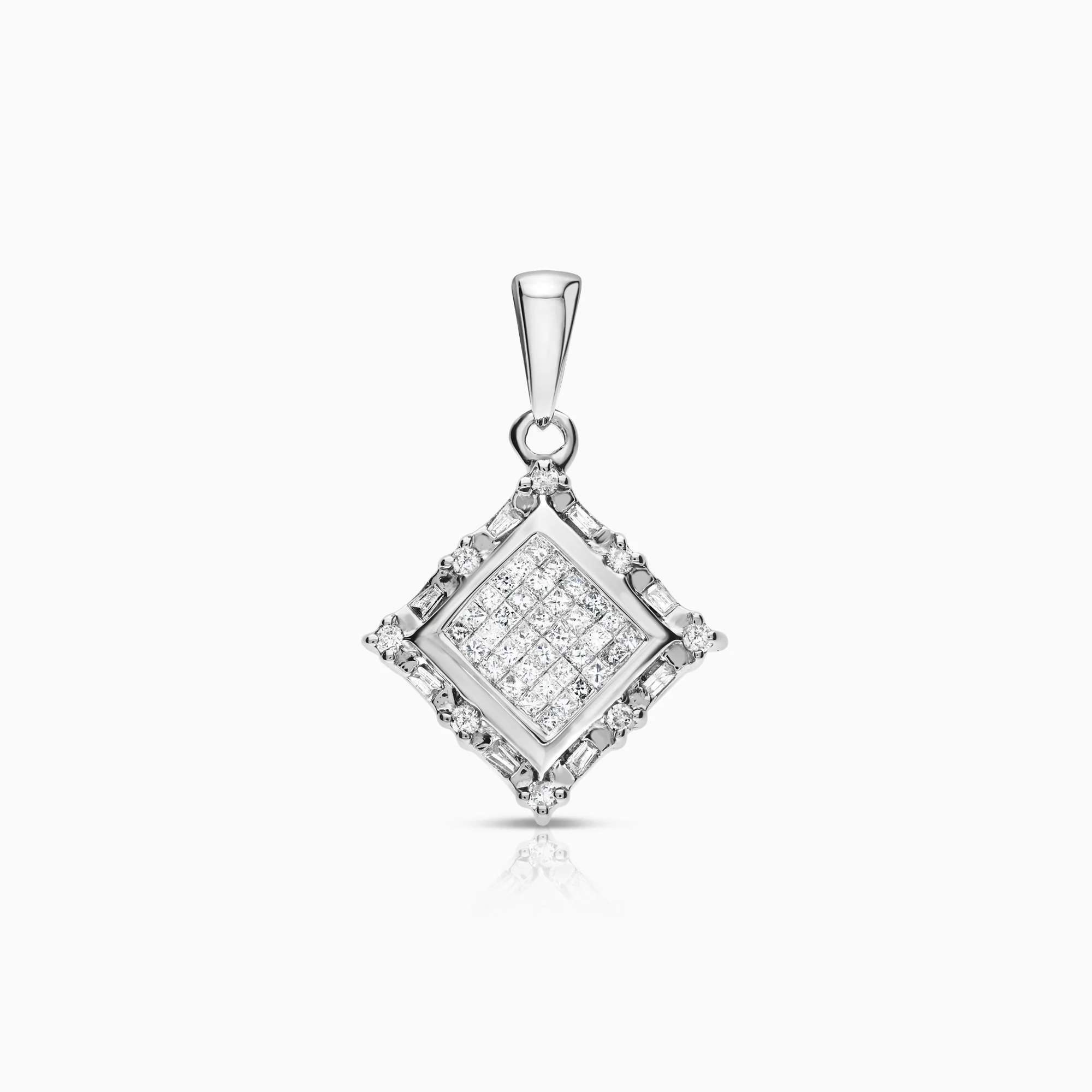Diamond pendant, 0.52ct, 18K white gold.