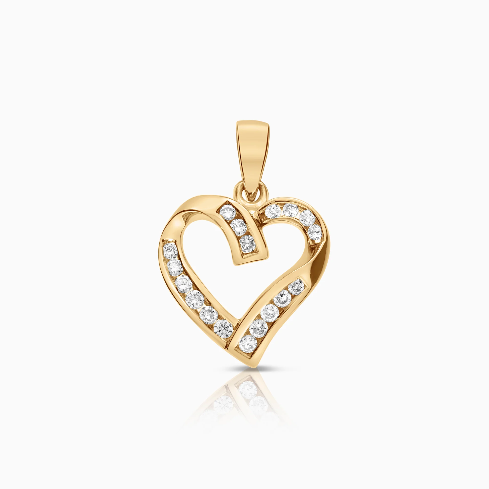 Diamond heart pendant 0.32ct 18K gold