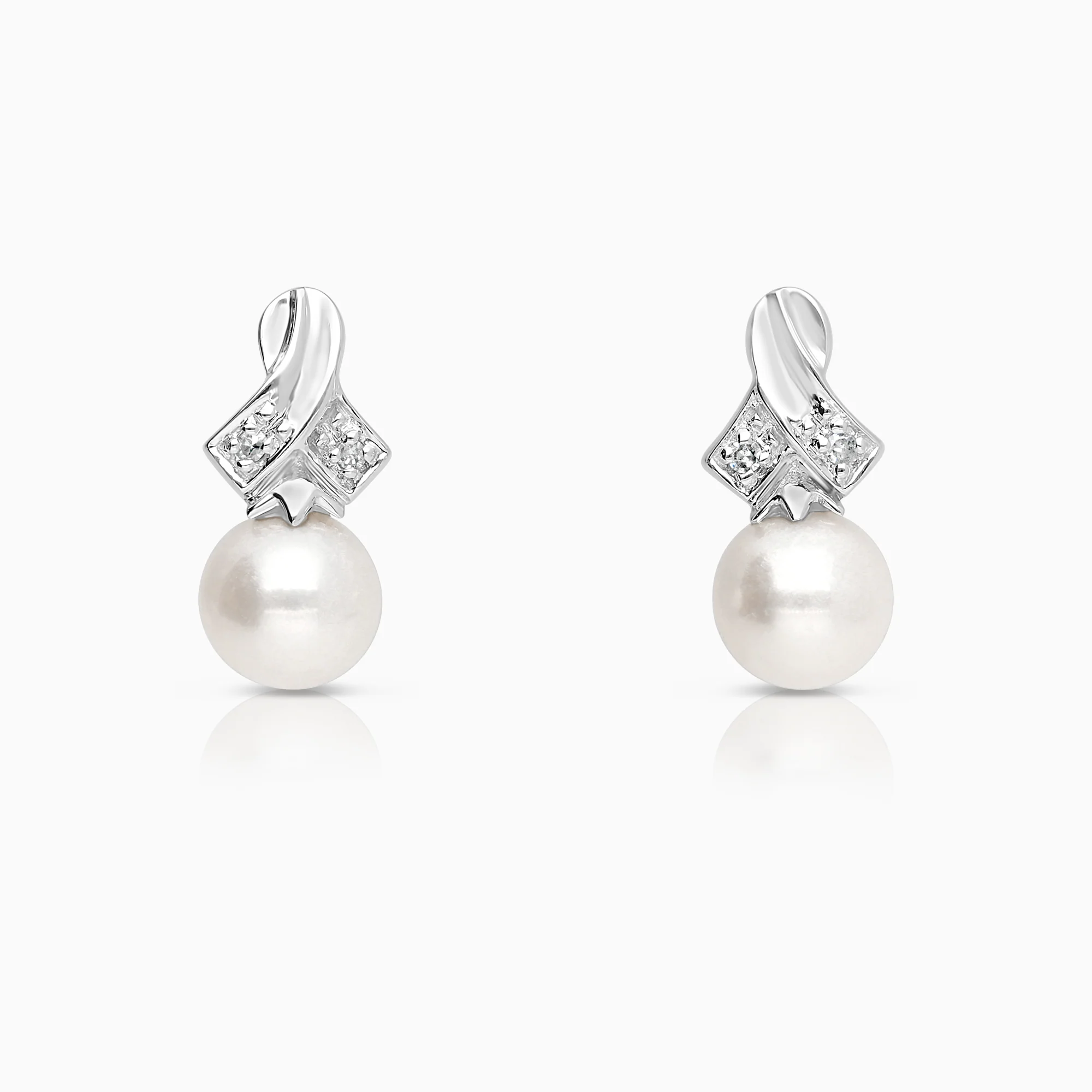 Diamond earrings with pearls 0.01ct 18K white gold