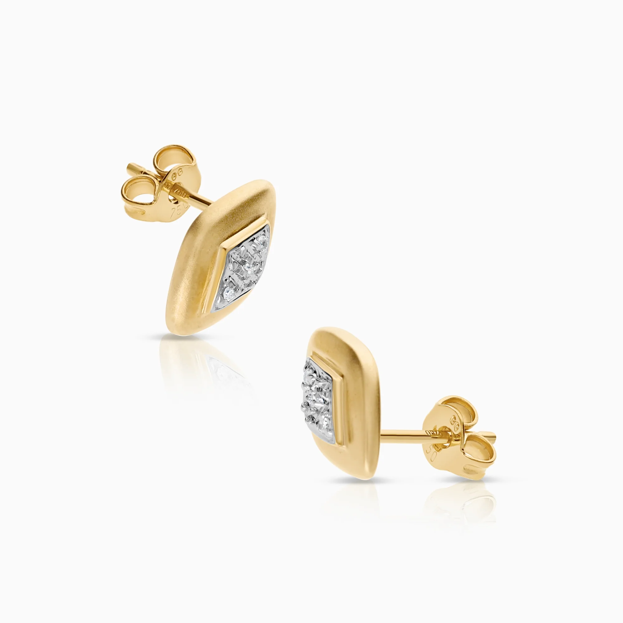 Diamond earrings 0.03ct 18K gold - Image 2