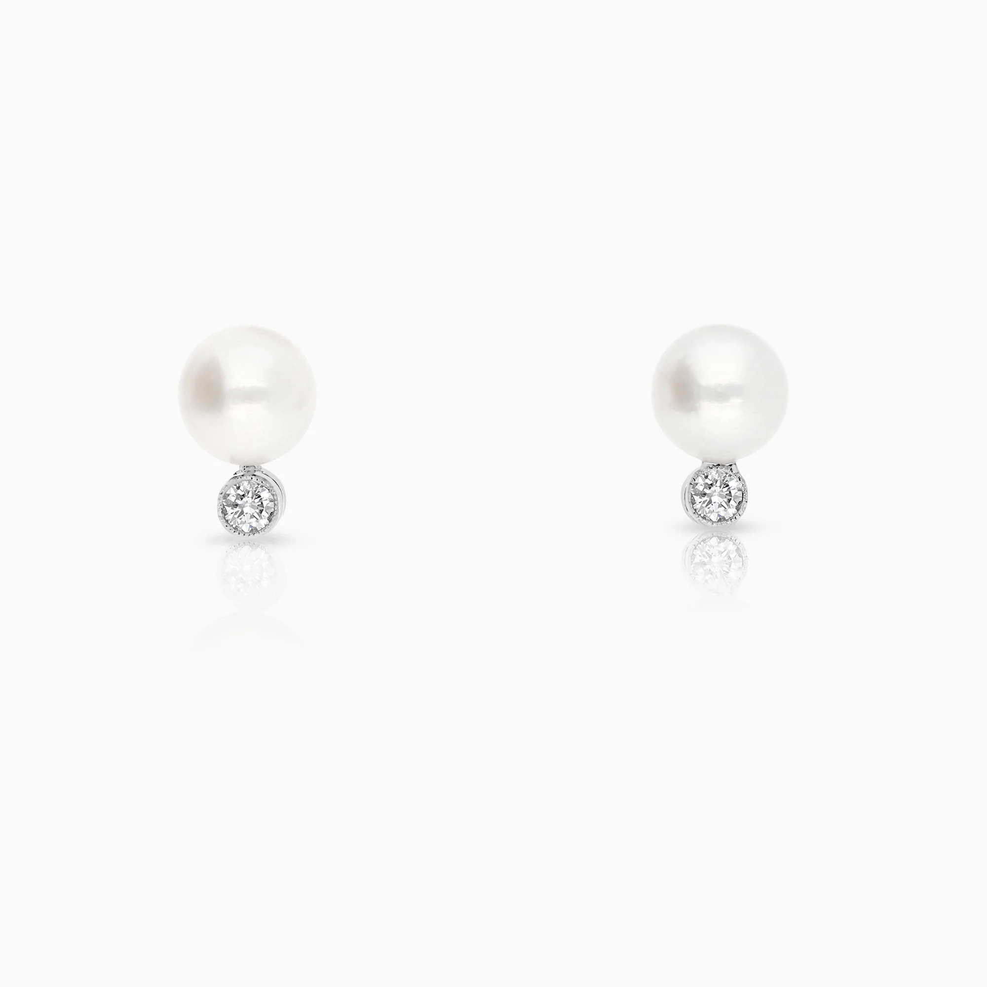 Diamond earrings with pearls 0.04ct 18K white gold