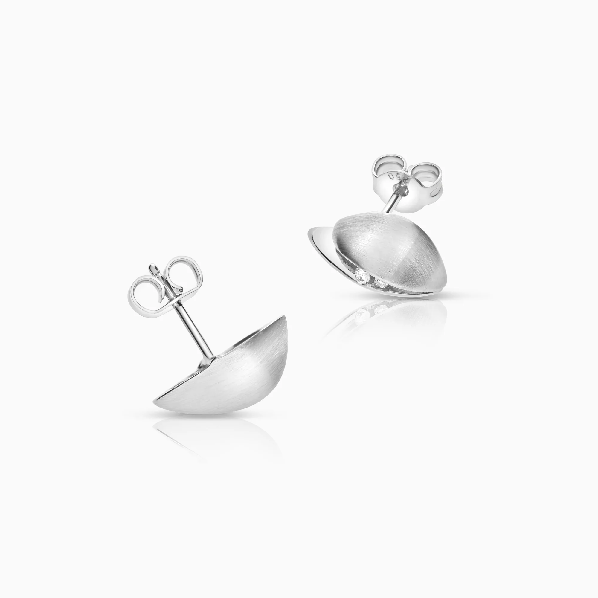 Diamond earrings 0.05ct 18K white gold - Image 2