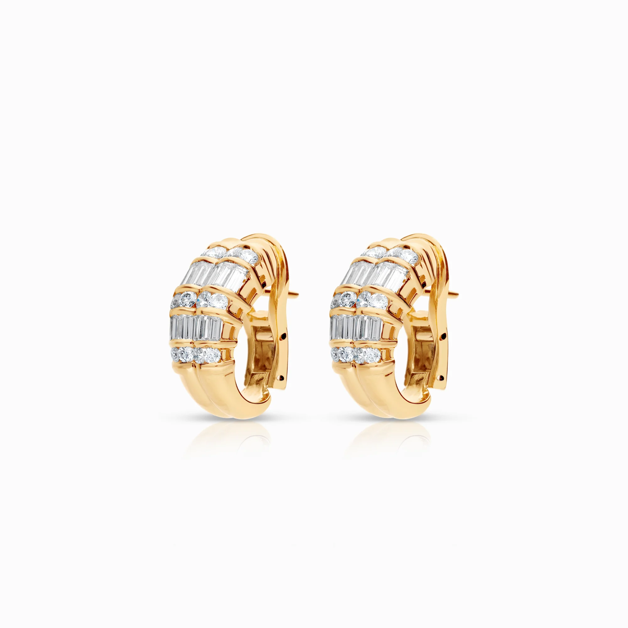 Diamond earrings 2.46ct 18K gold