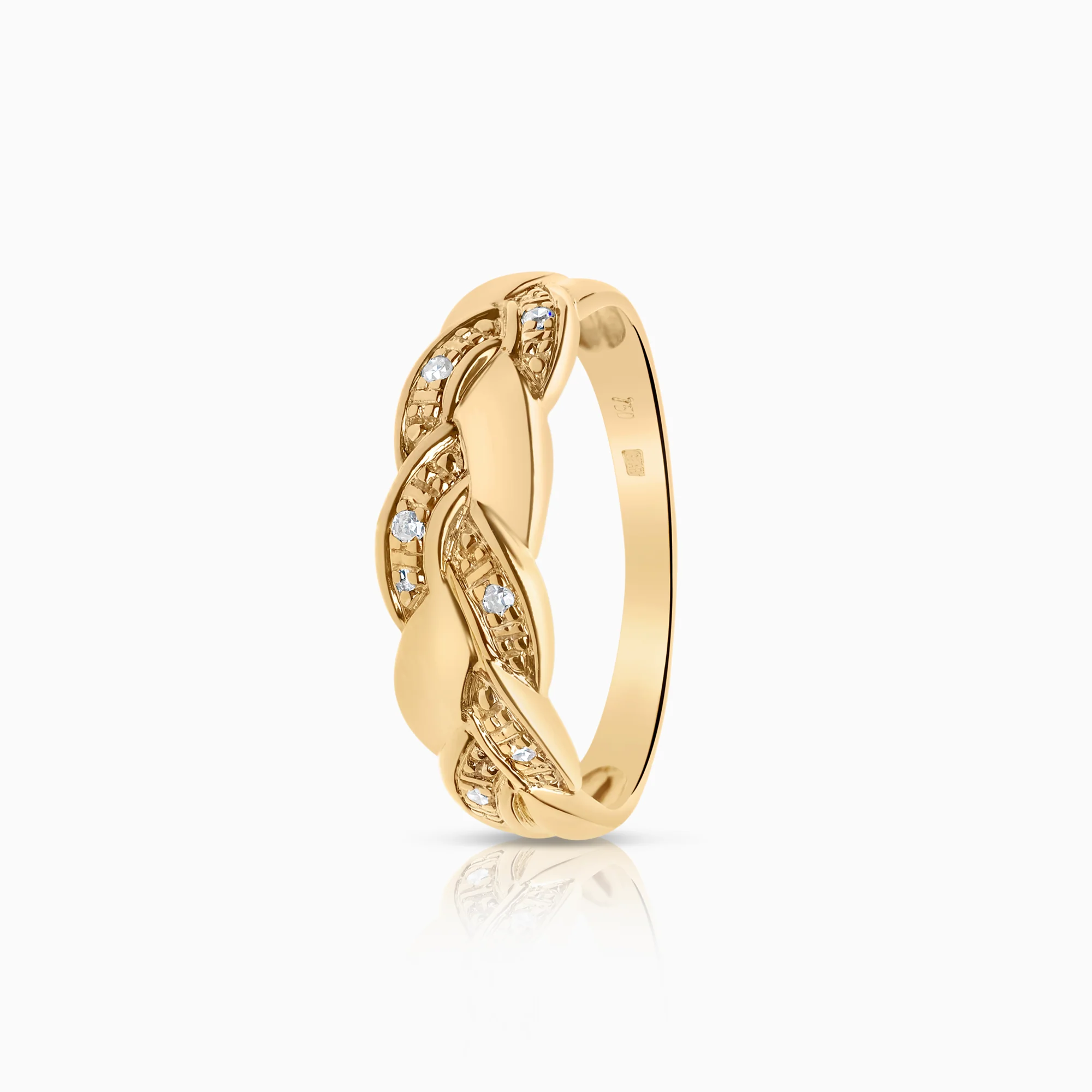 Diamond ring 0.04ct 18K gold