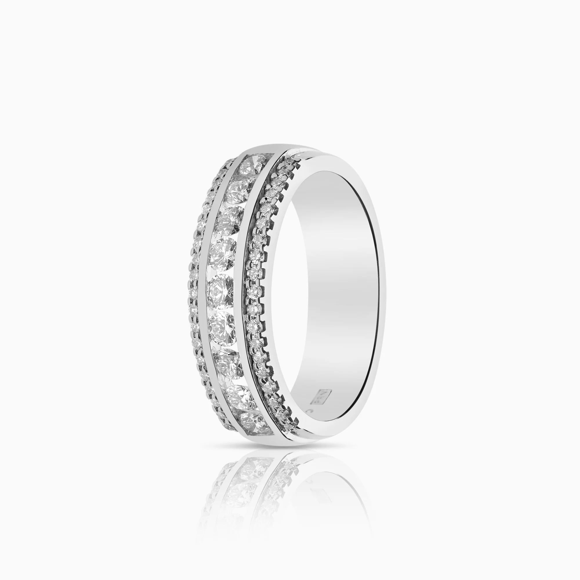Diamond ring 0.64ct 18K white gold