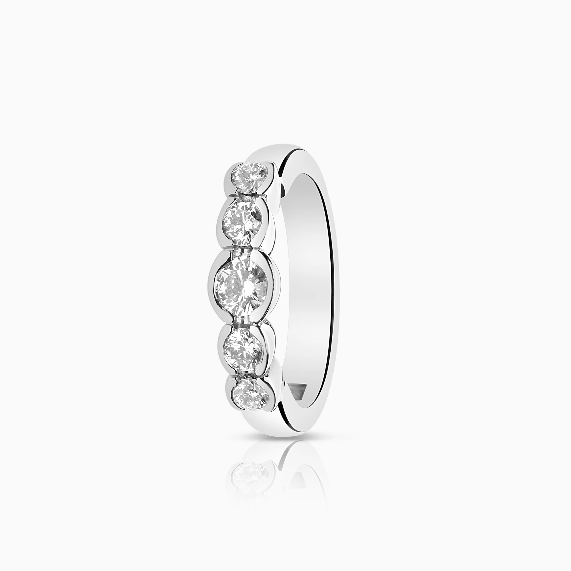 Diamond ring 0.85ct 18K white gold