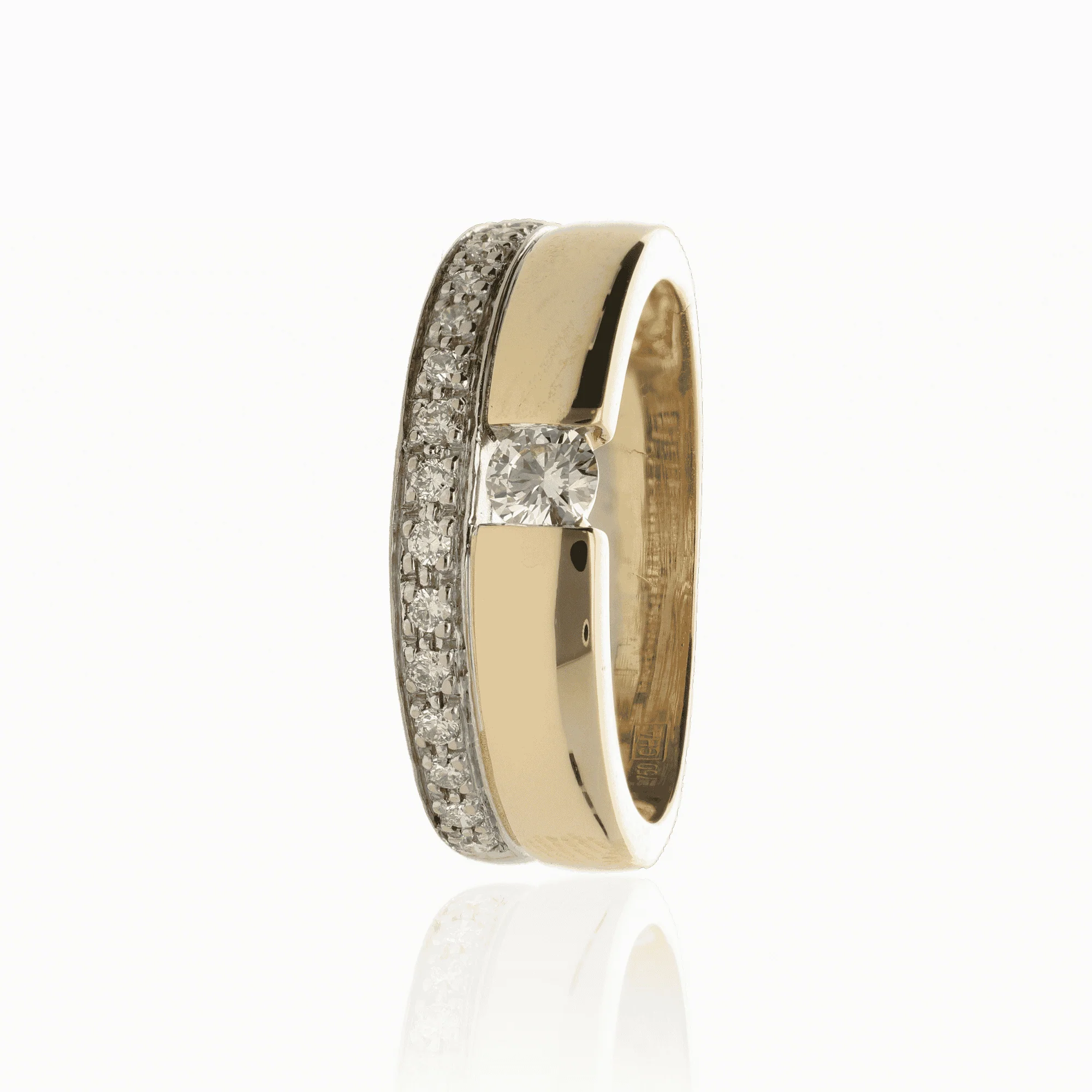 Diamond ring 0.39ct 18K