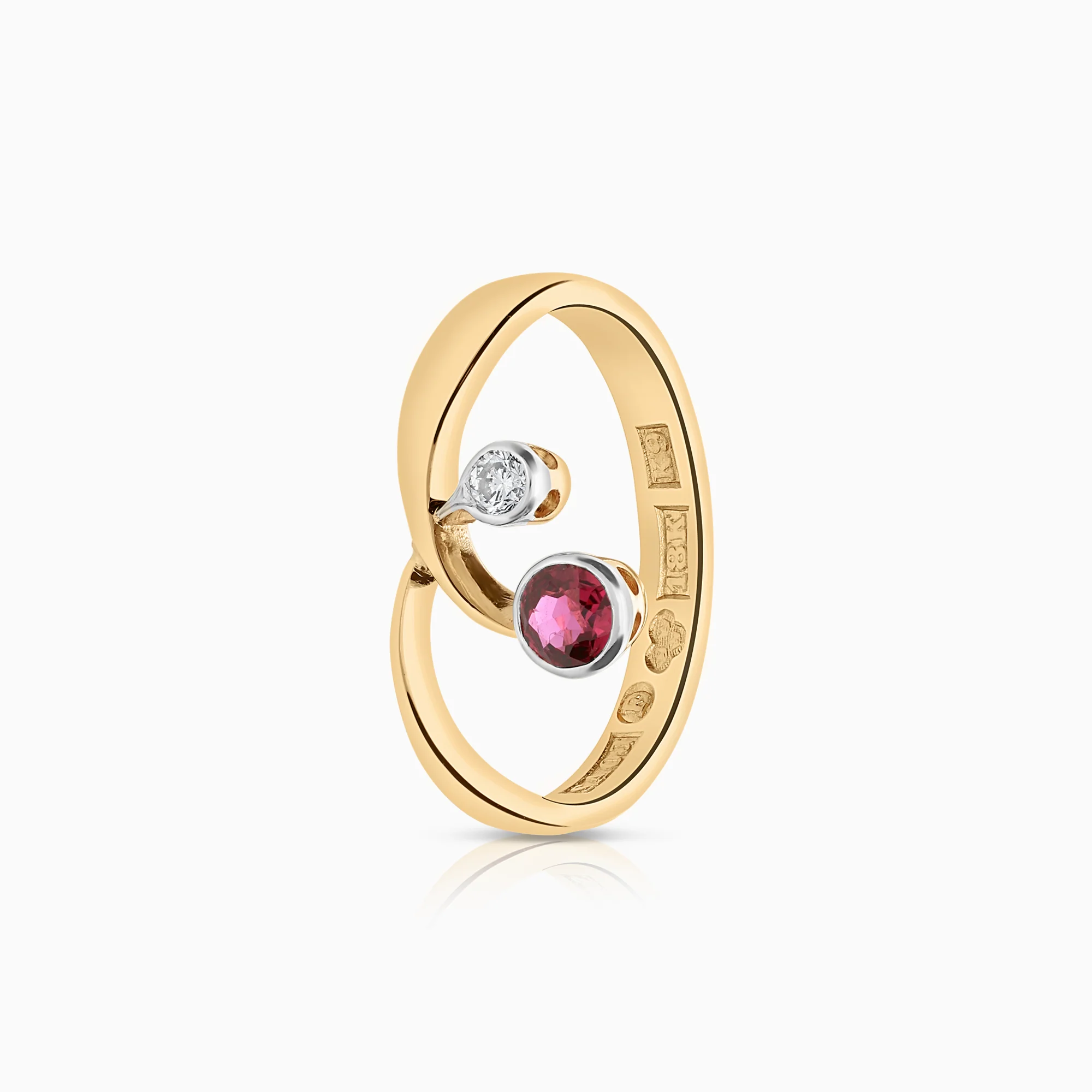 Ruby diamond ring 2.64g 18K gold