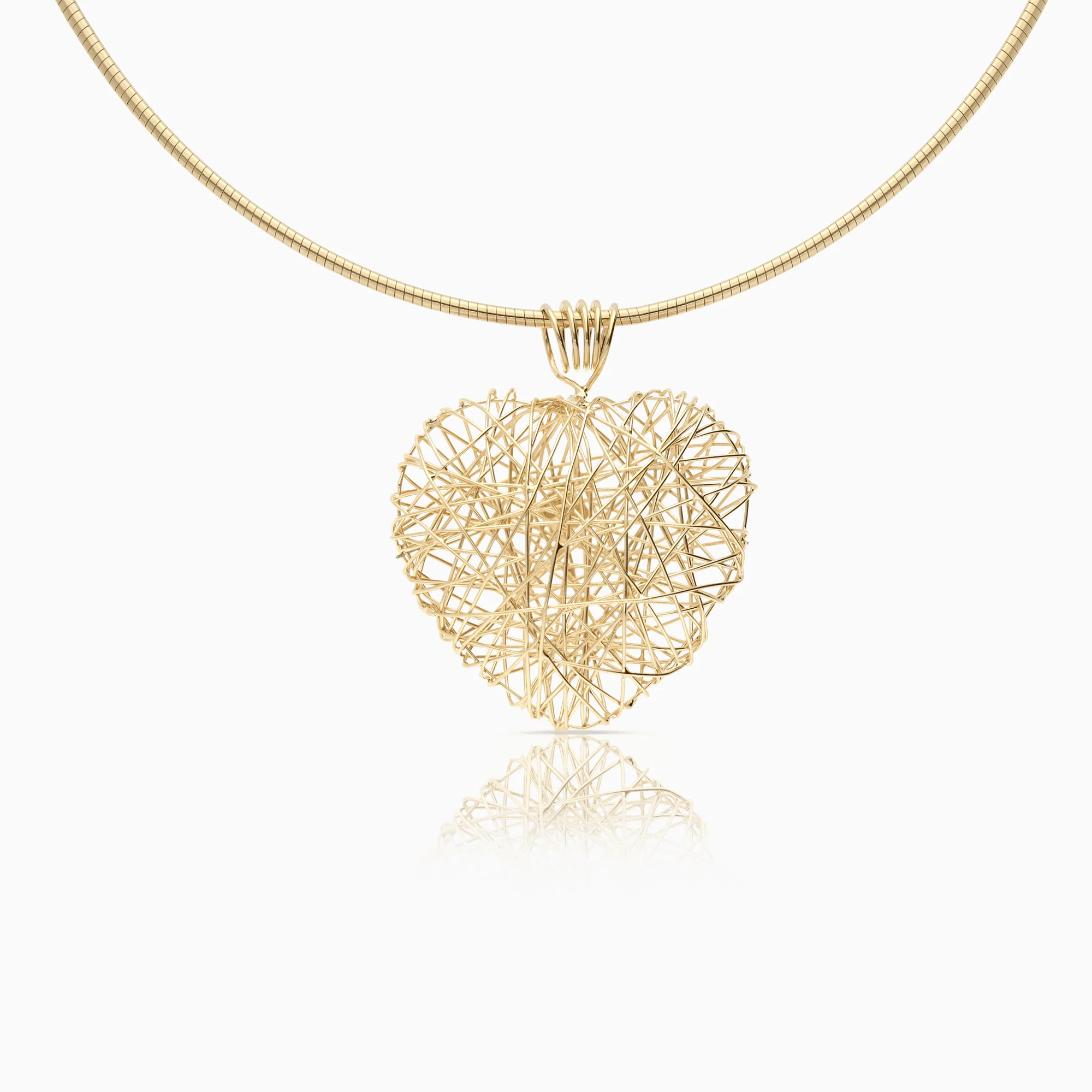 Gold necklace with a heart pendant 15.87g 18K
