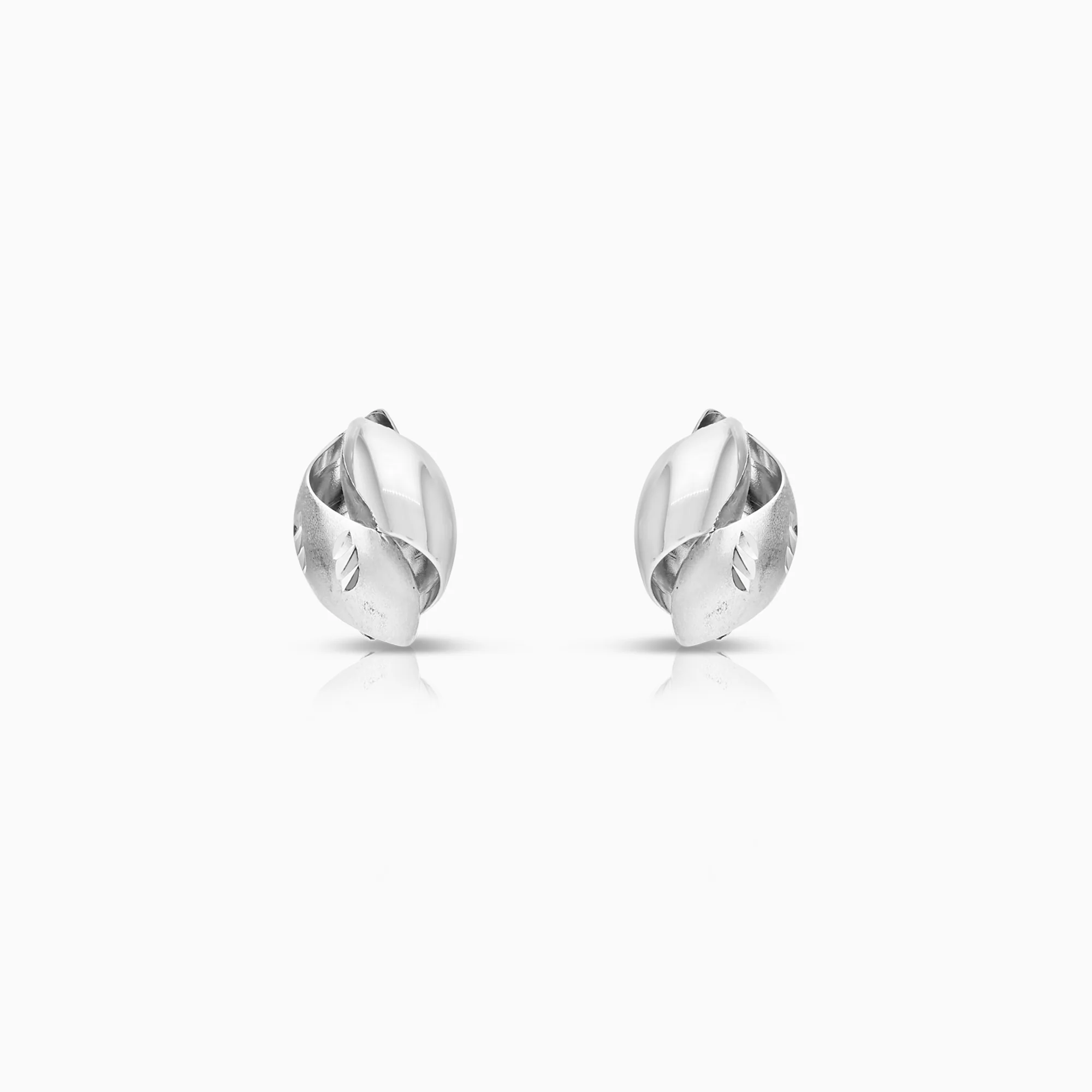 Gold Earrings 1.15g 18K White Gold