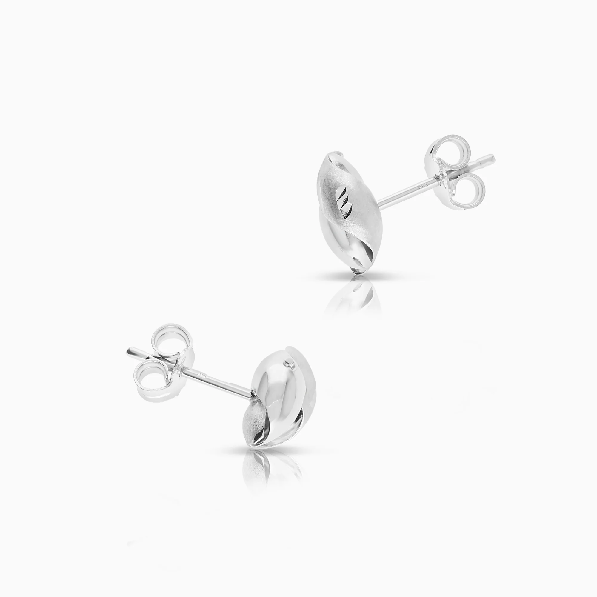 Gold Earrings 1.15g 18K White Gold - Image 2