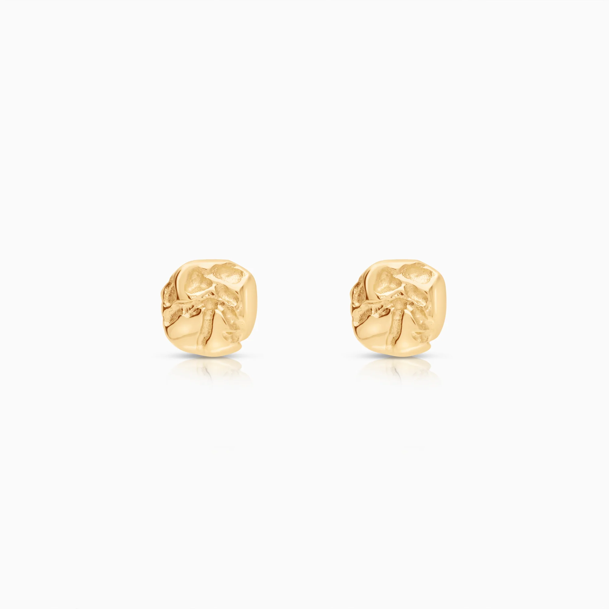 Gold earrings 1.47g 18K gold