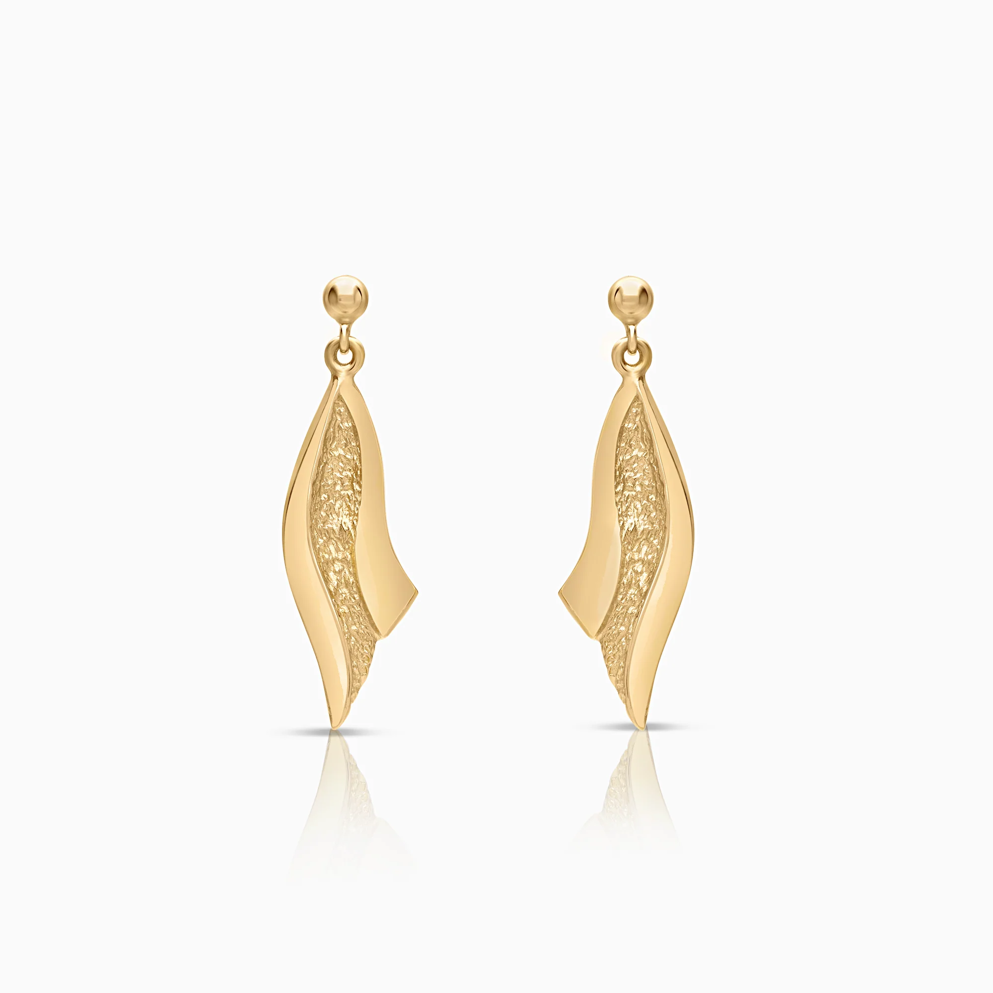 Gold earrings 3.43g 18K gold