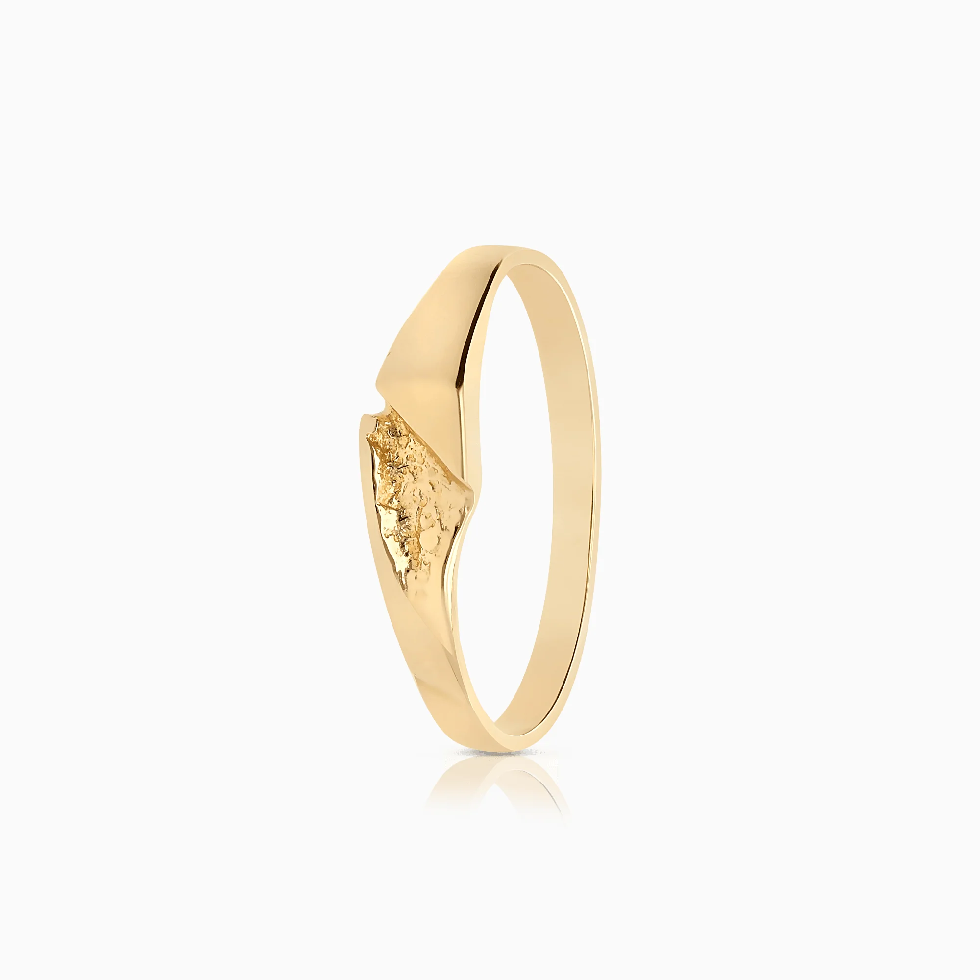 Gold ring 1.48g 18K gold