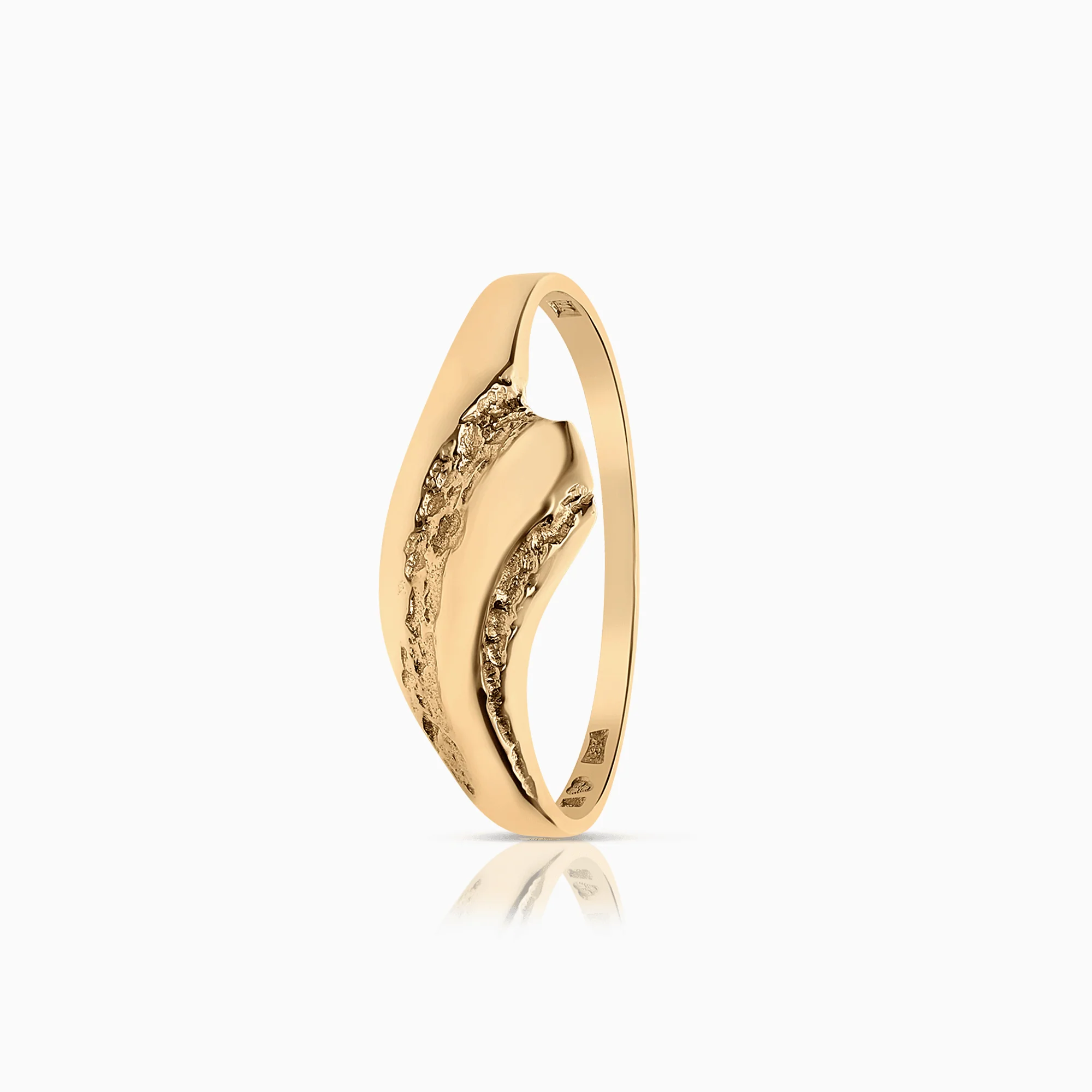 Gold ring 1.62g 18K gold