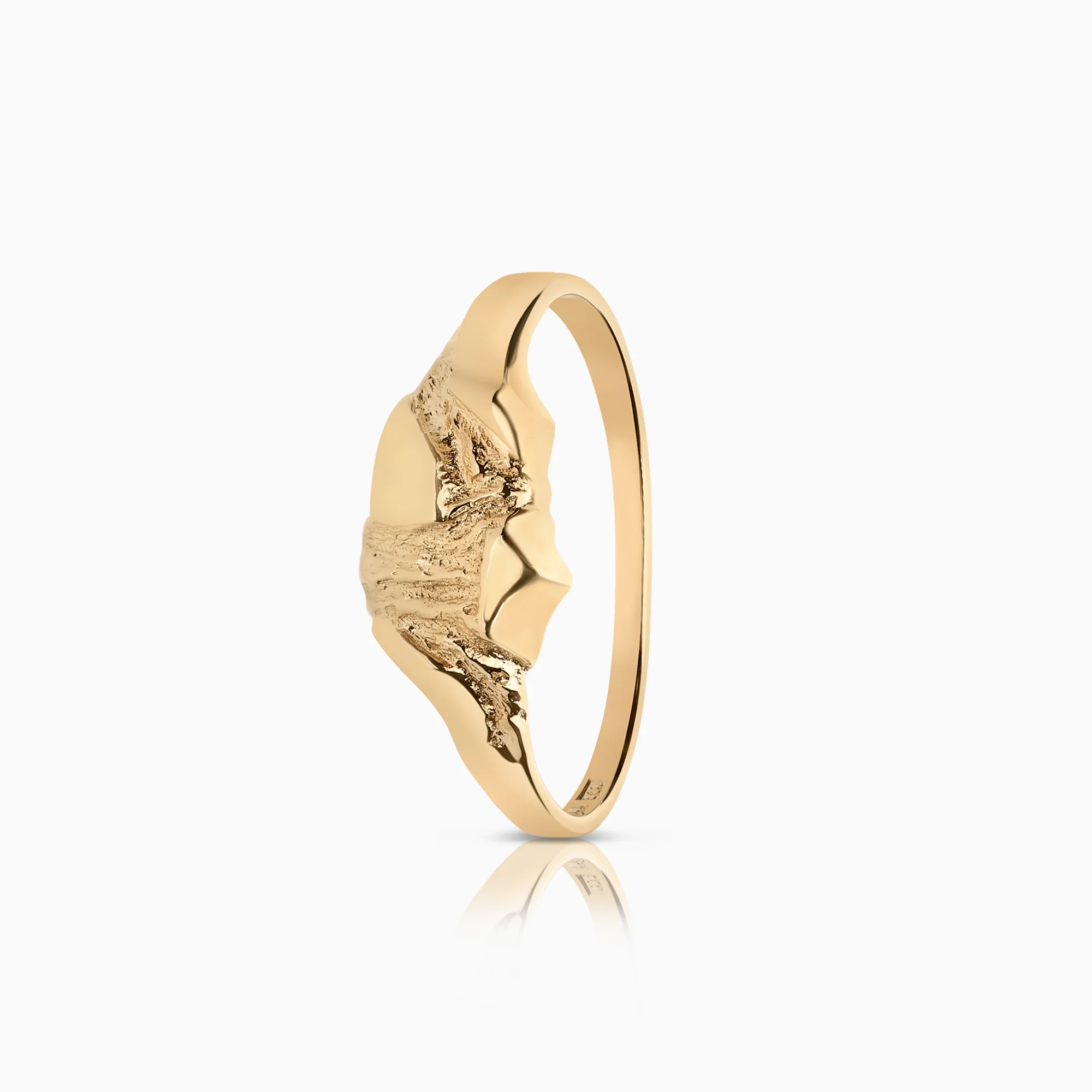 Gold ring 1.77g 18K gold