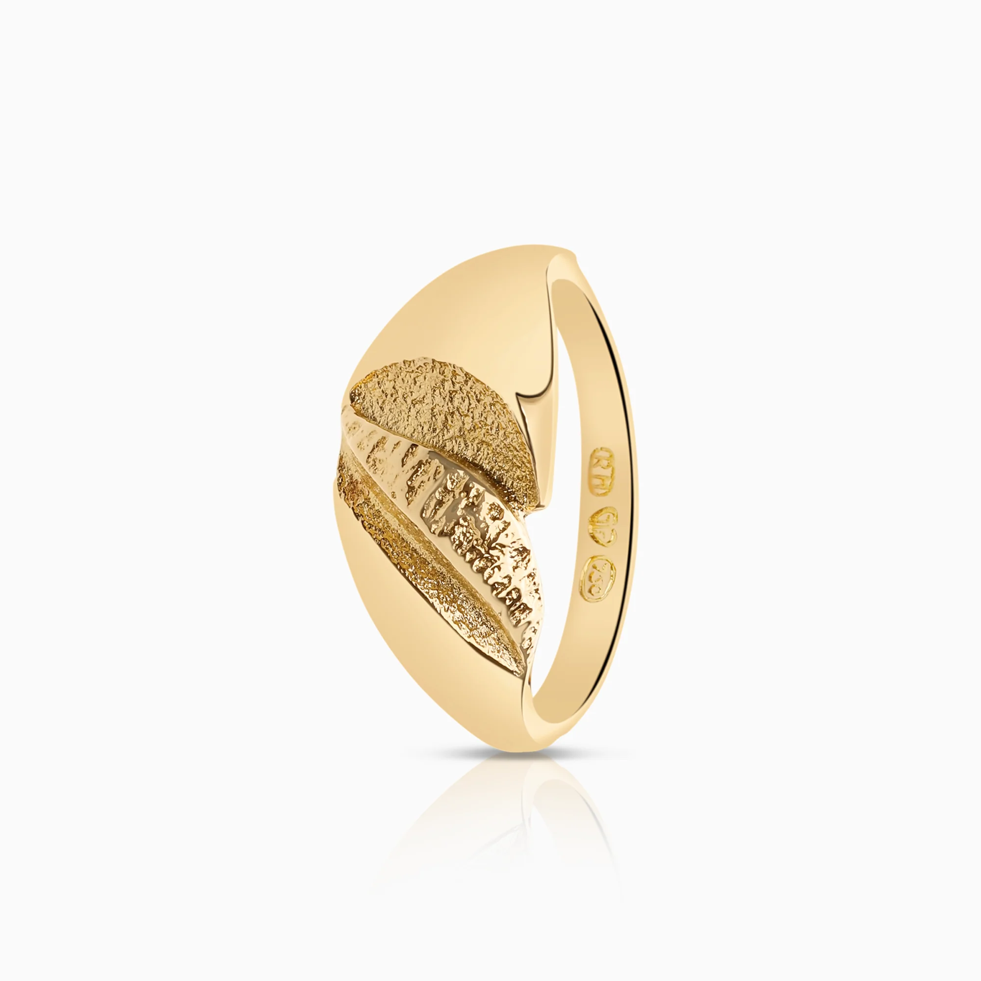 Gold ring 2.47g 18K gold