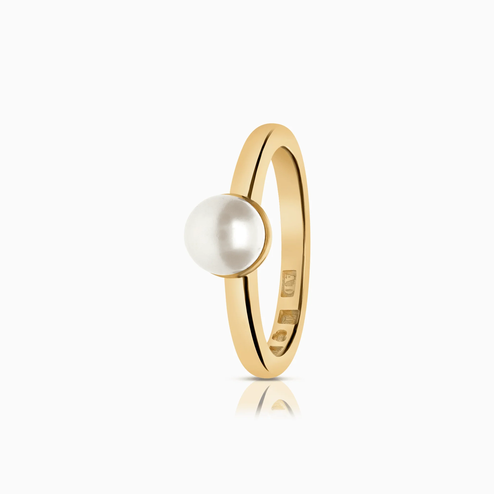 Gold ring with pearl 3.96g 18K gold