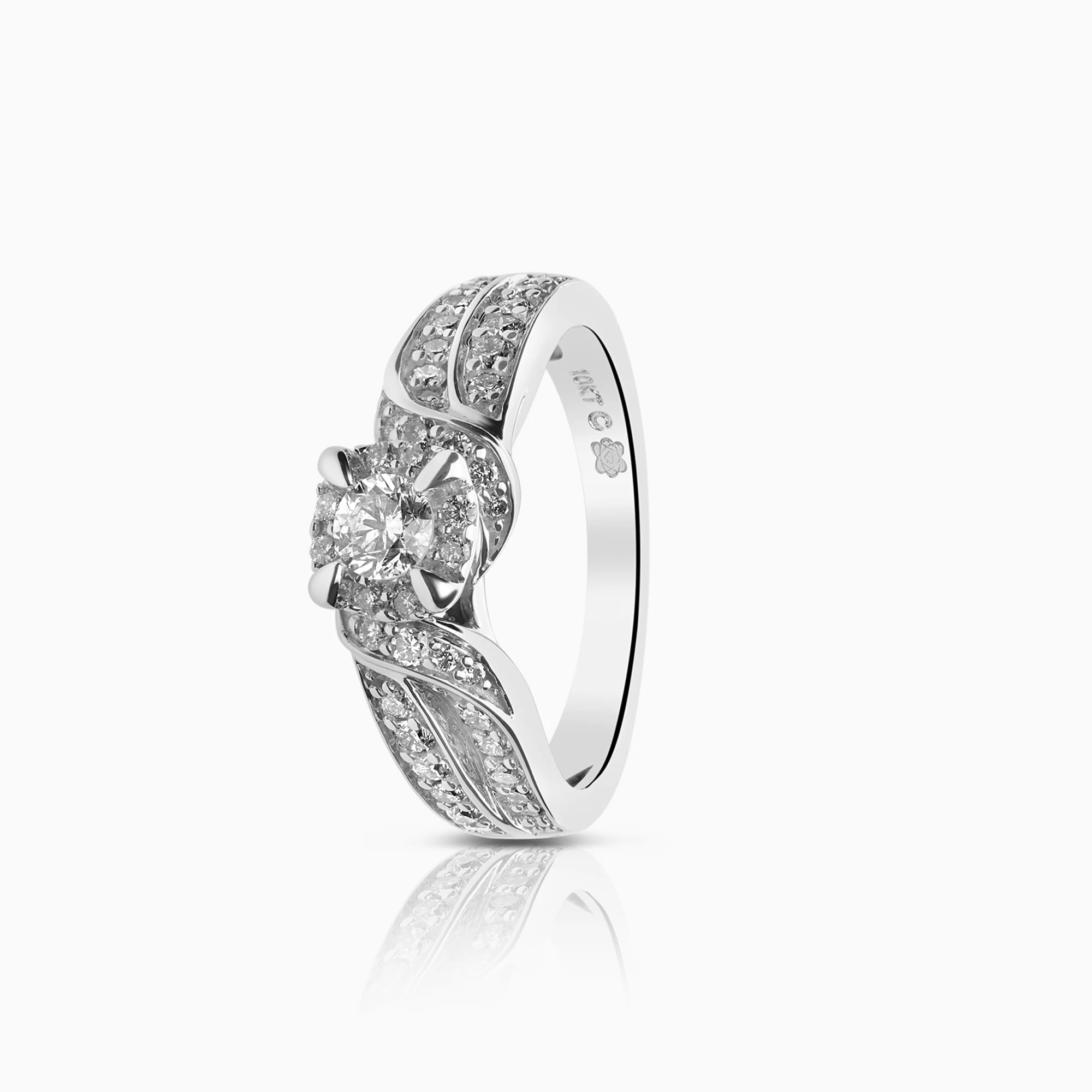 Halo ring 0.71ct 10K white gold