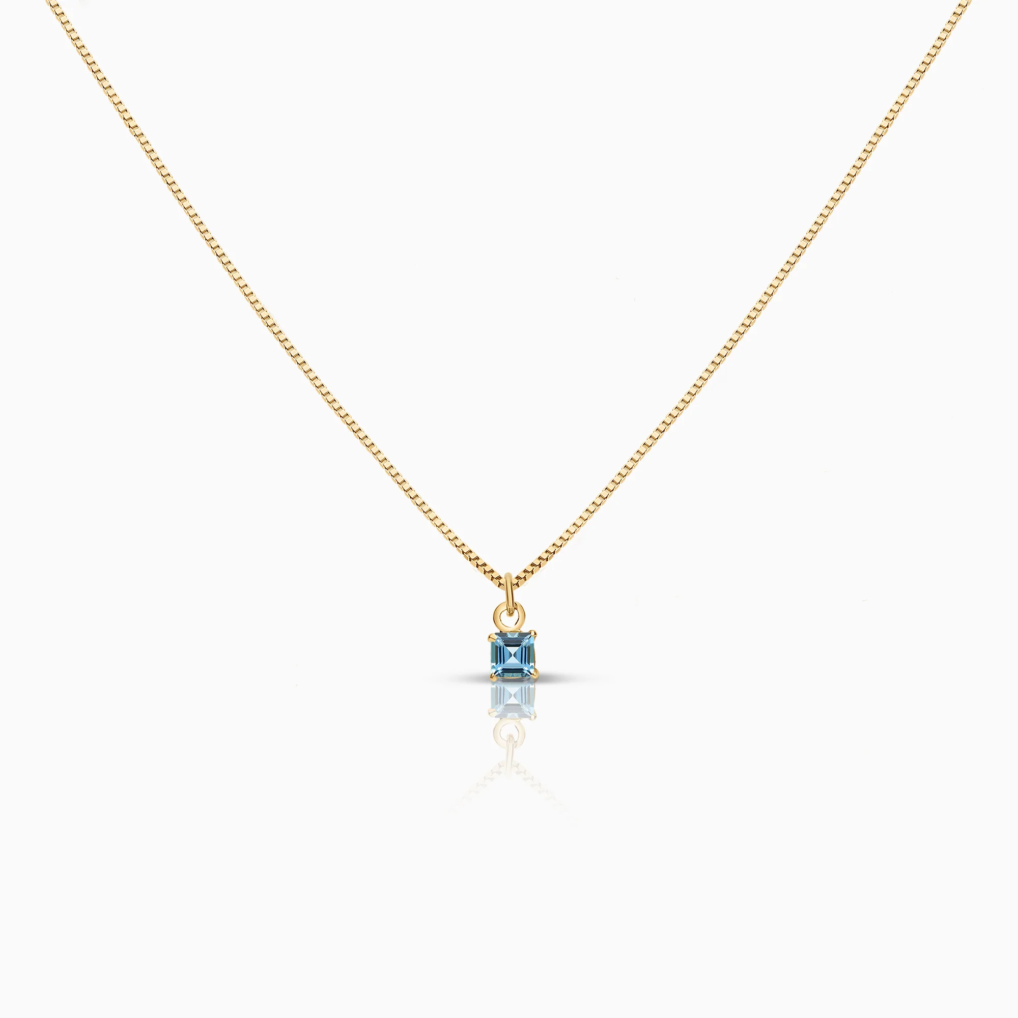 Necklace with blue stone 4.30g 18K gold