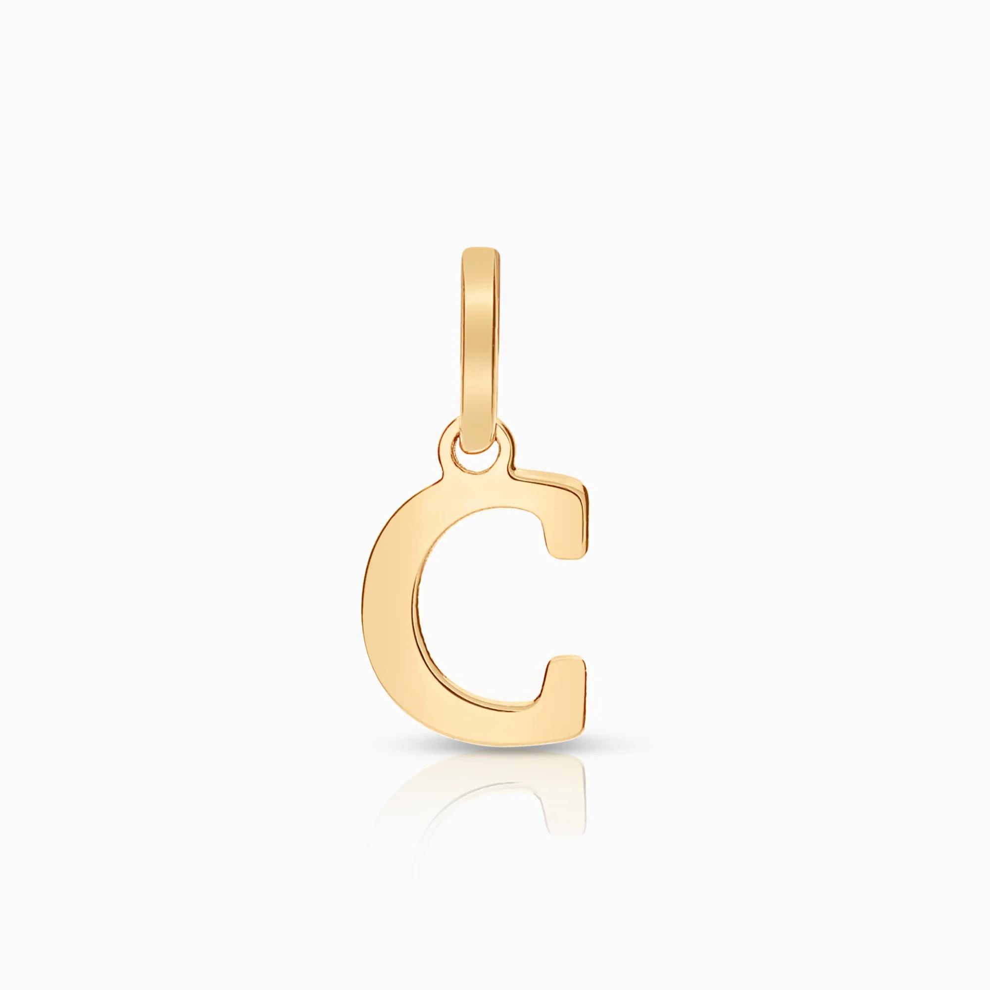 Letter C pendant 0.17g 18K gold