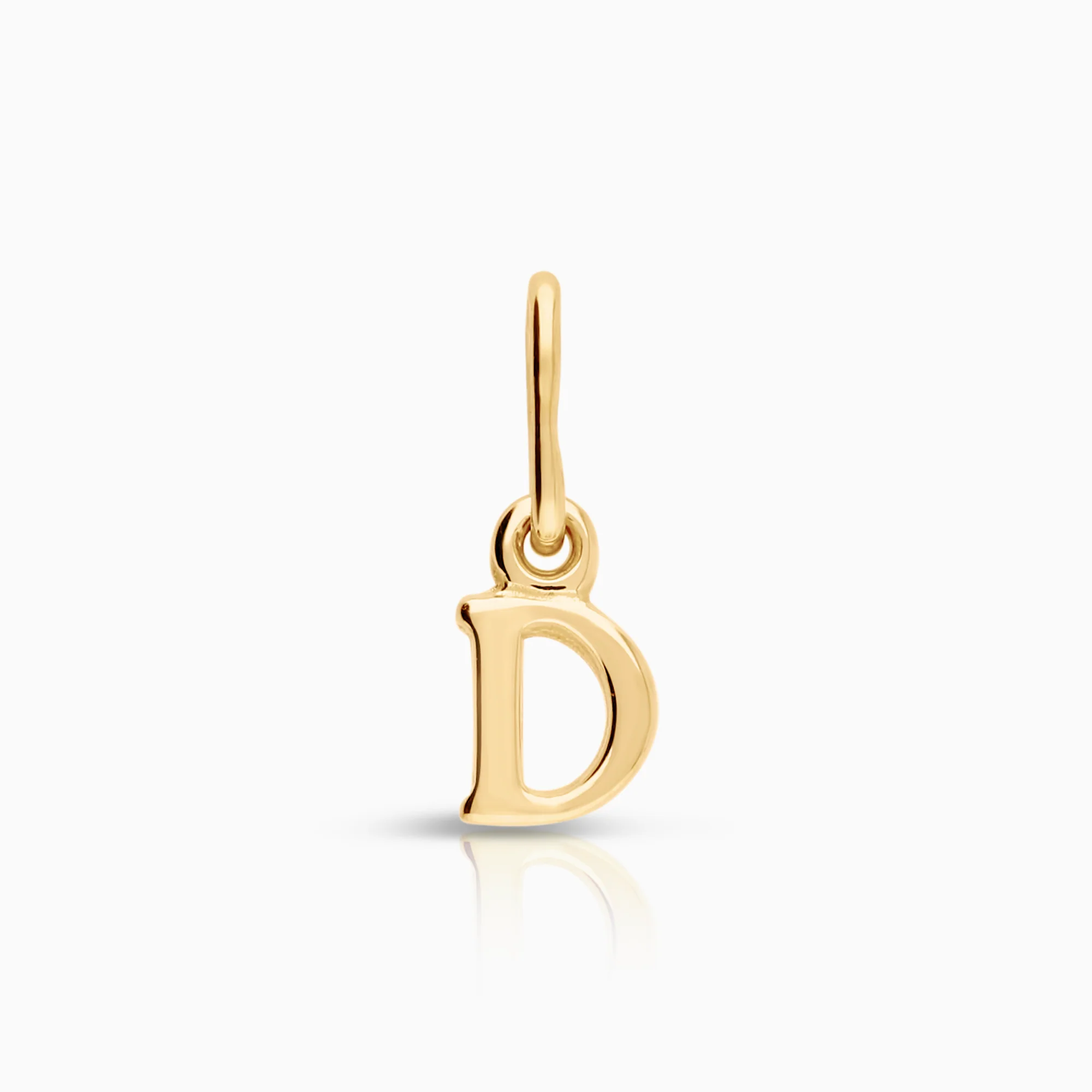 Pendant letter D 0.21g 18K gold
