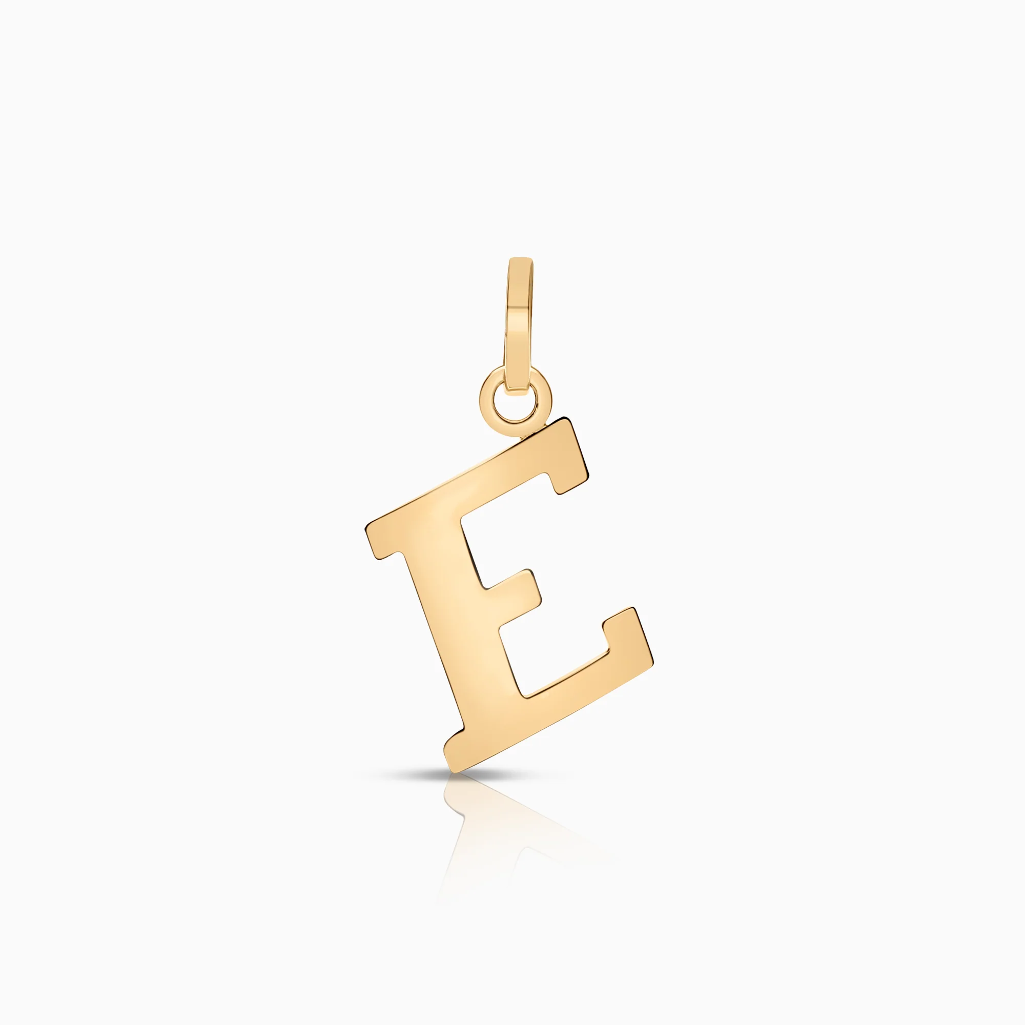 Letter E pendant 0.32g 18K gold