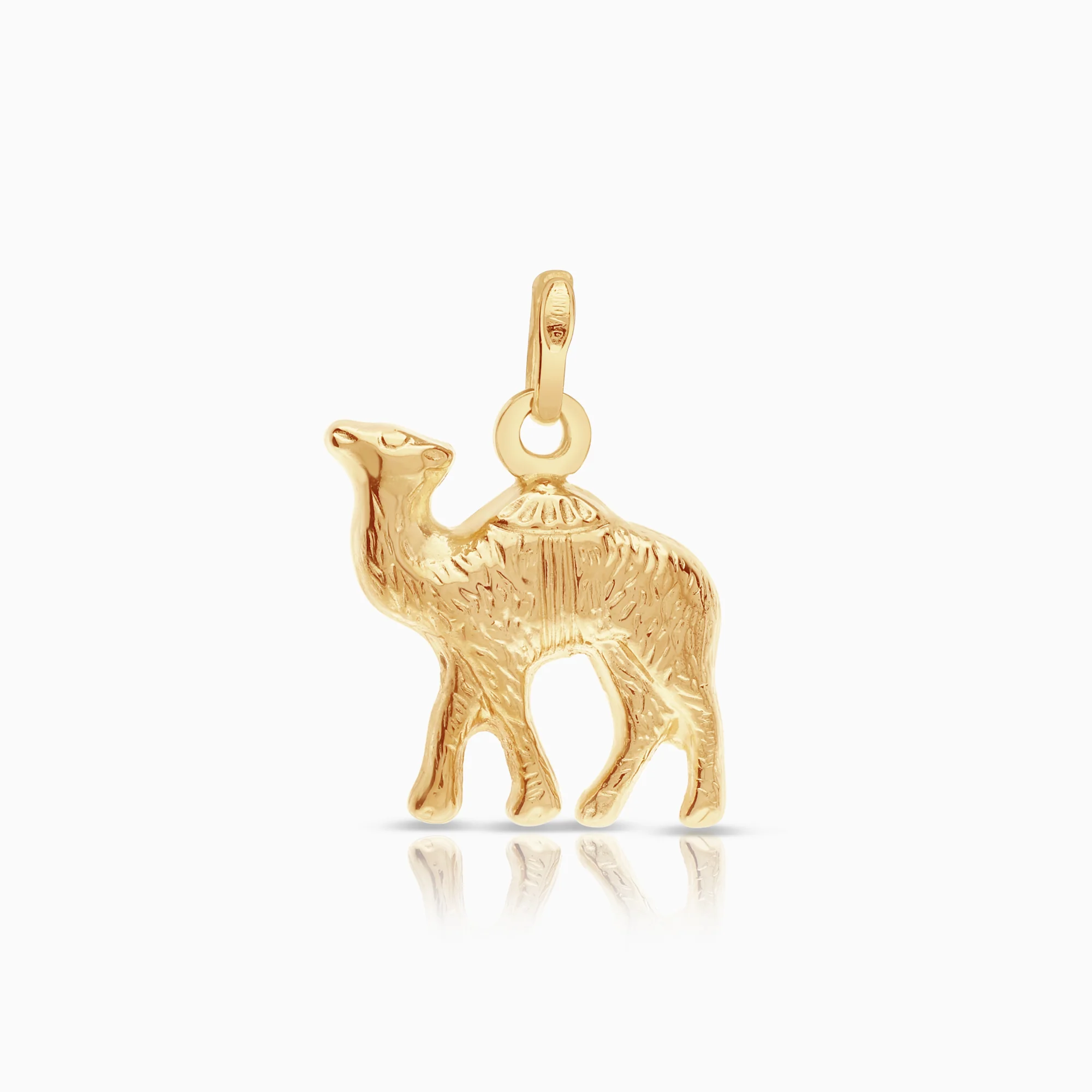 Dromedary pendant 1.21g 18K gold