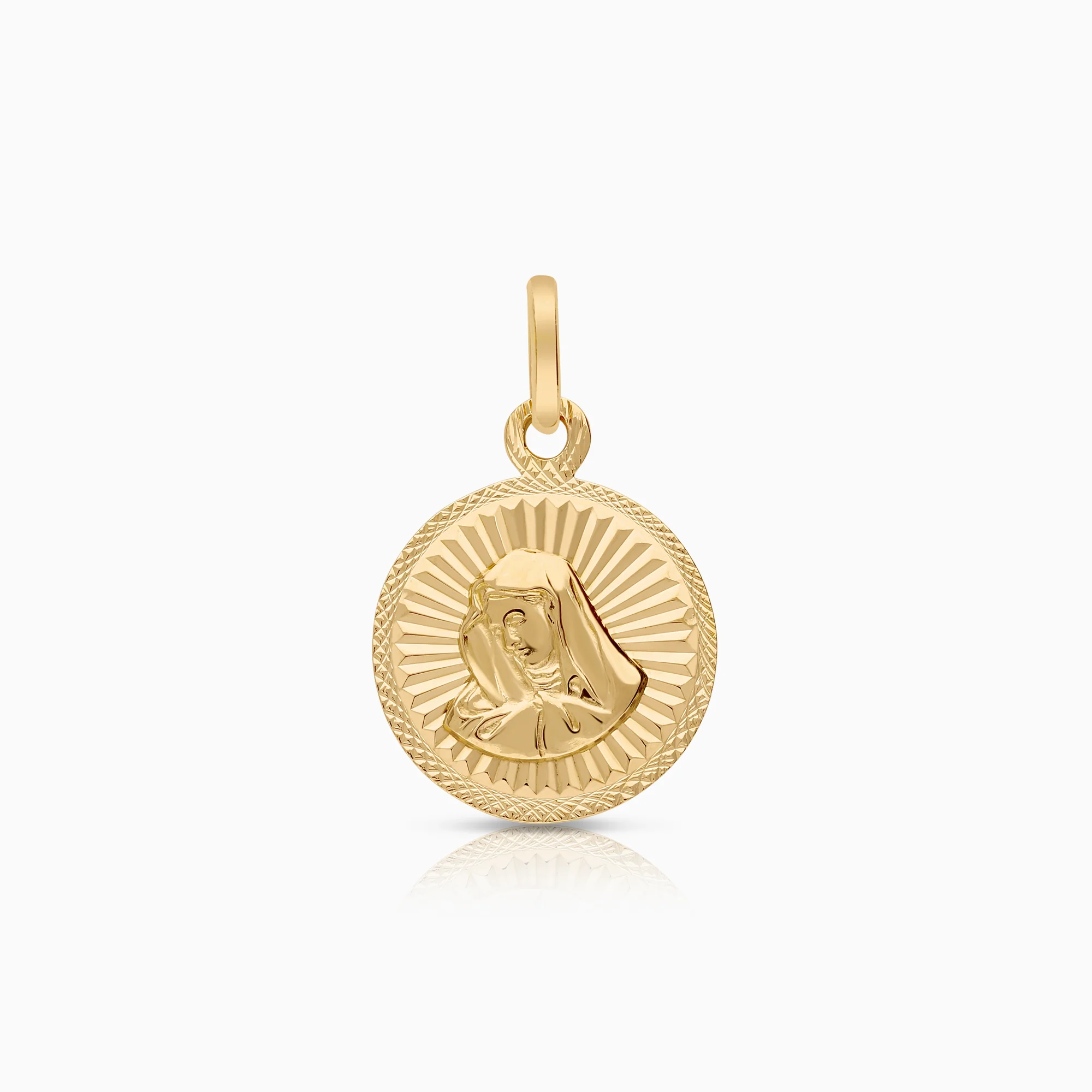 Pendant 2.15g 18K gold.