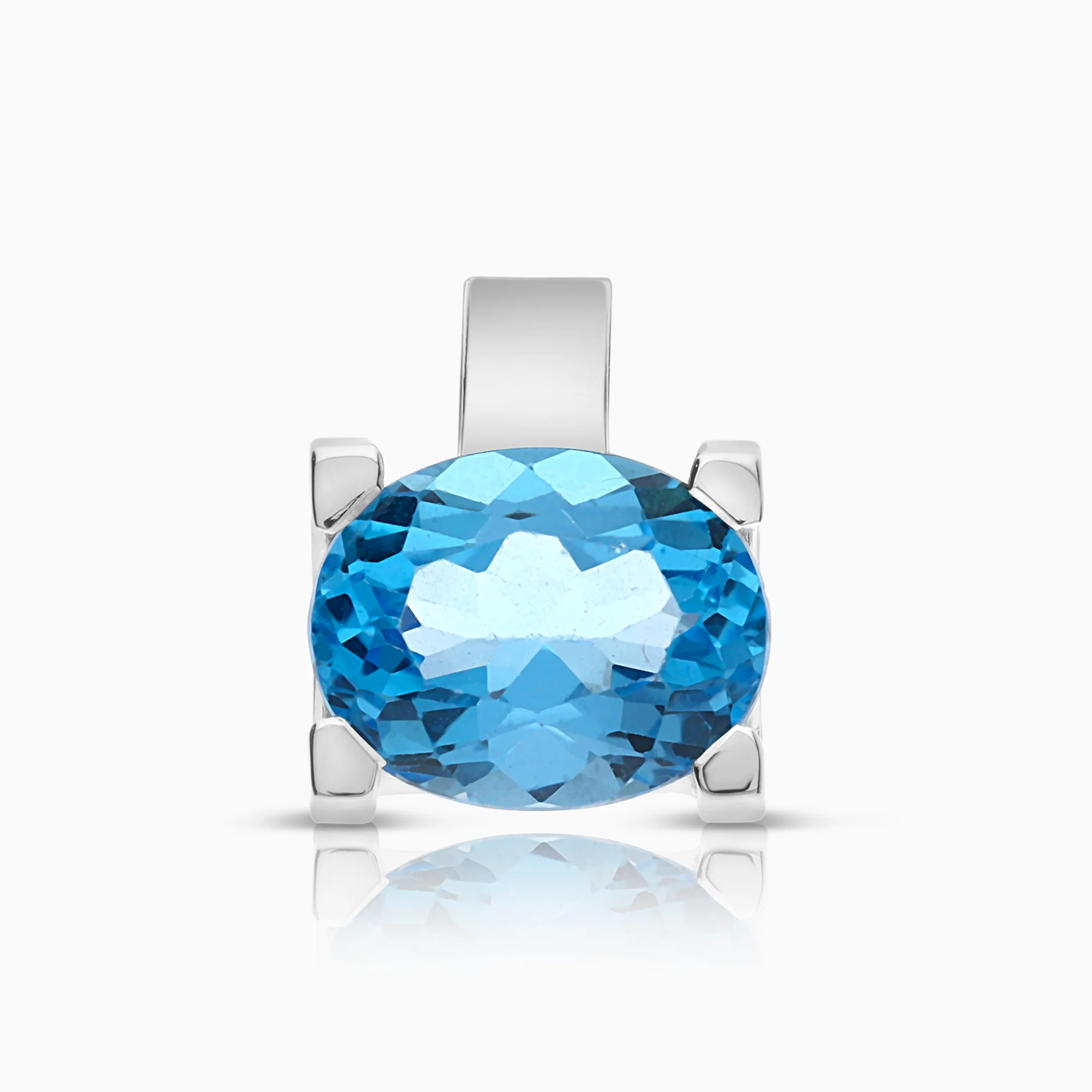 Blue topaz pendant 18K white gold