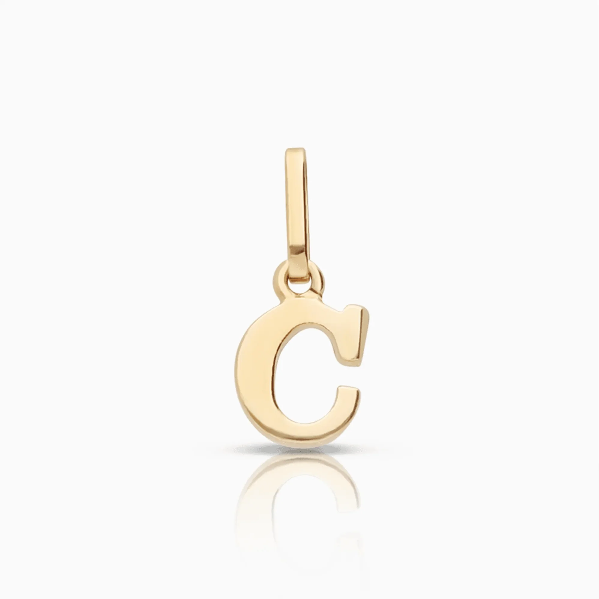 Letter pendant 0.34g 18K gold