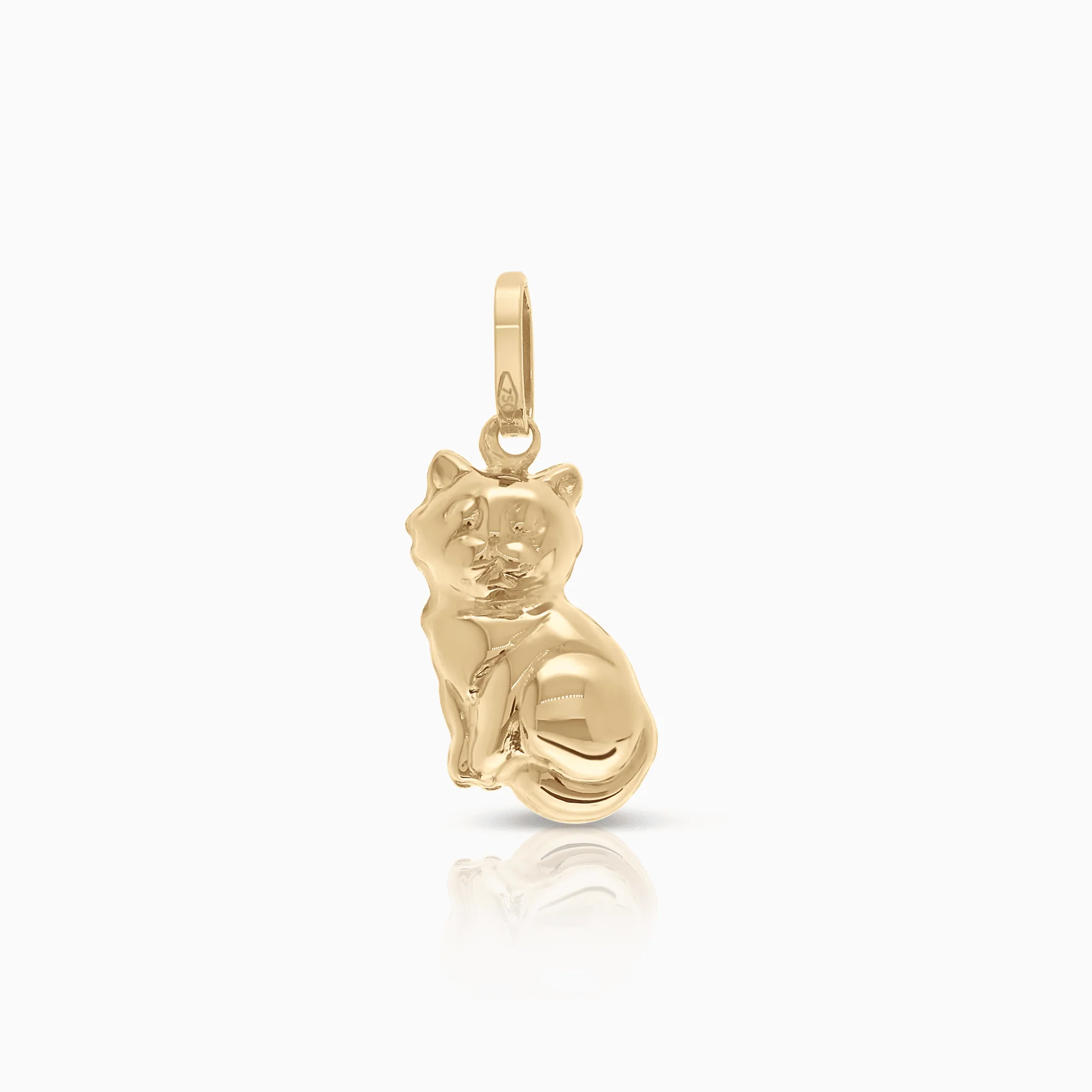 Cat pendant 0.57g 18K gold