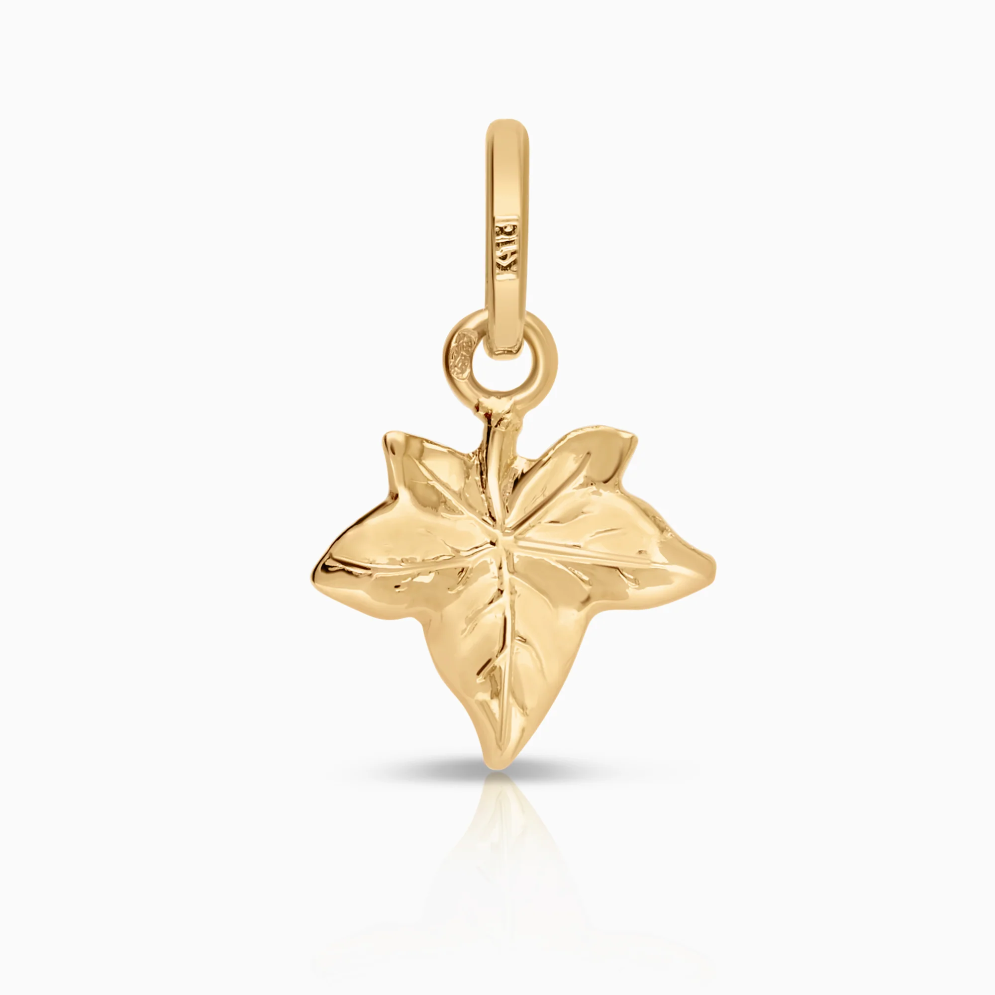 Leaf pendant 0.46g 18K gold