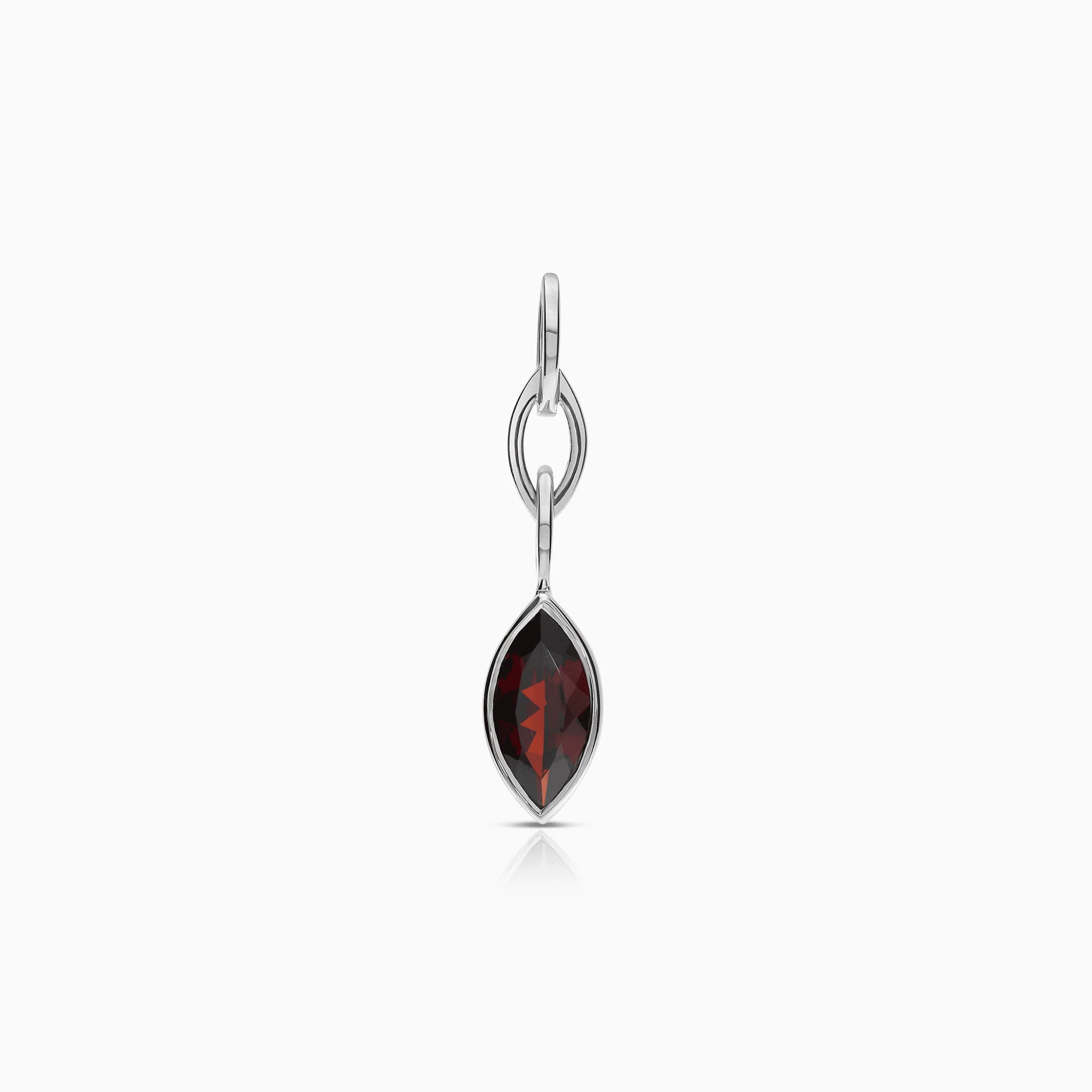Pendant with garnet 3.33g 18K gold