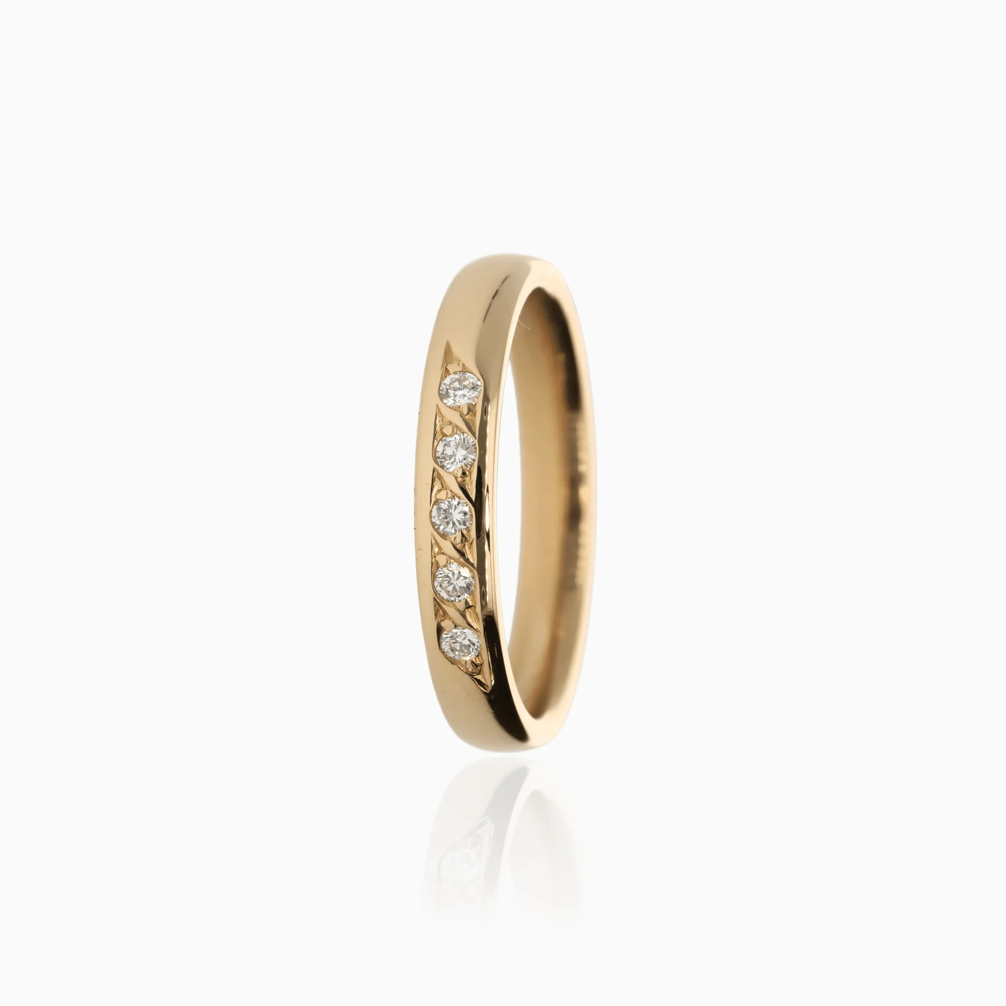Quarter eternity 0.10ct 18K