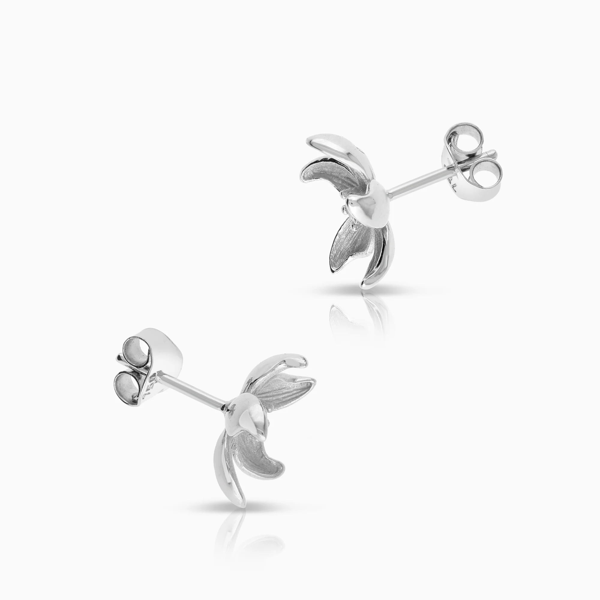 Flower earrings with diamonds 0.06ct 18K white gold - Image 2