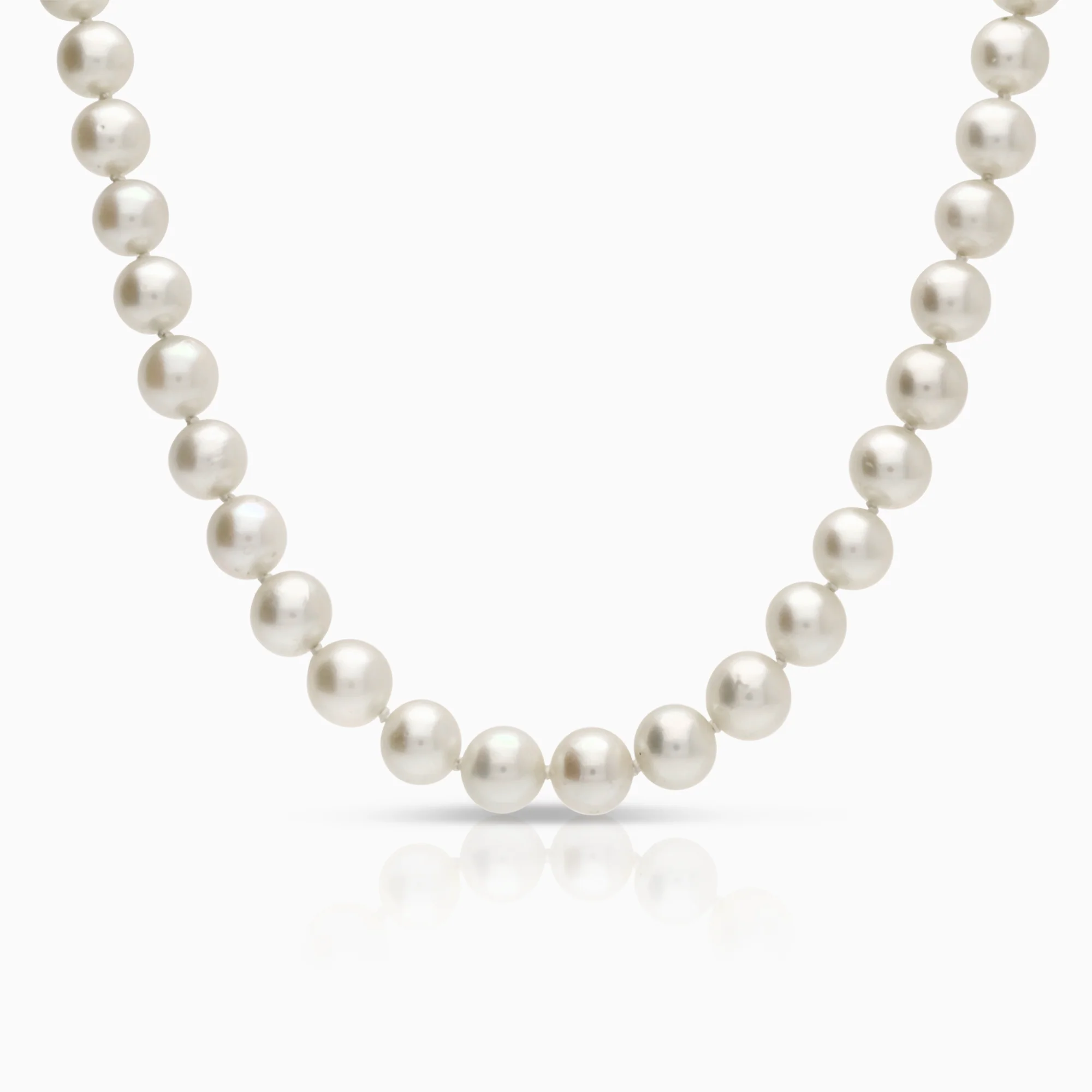 Pearl necklace with clasp 18K white gold