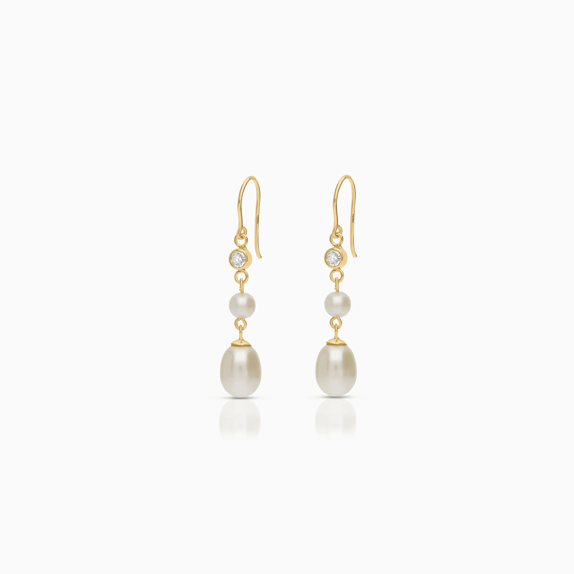 Pearl earrings 2.26g 18K gold