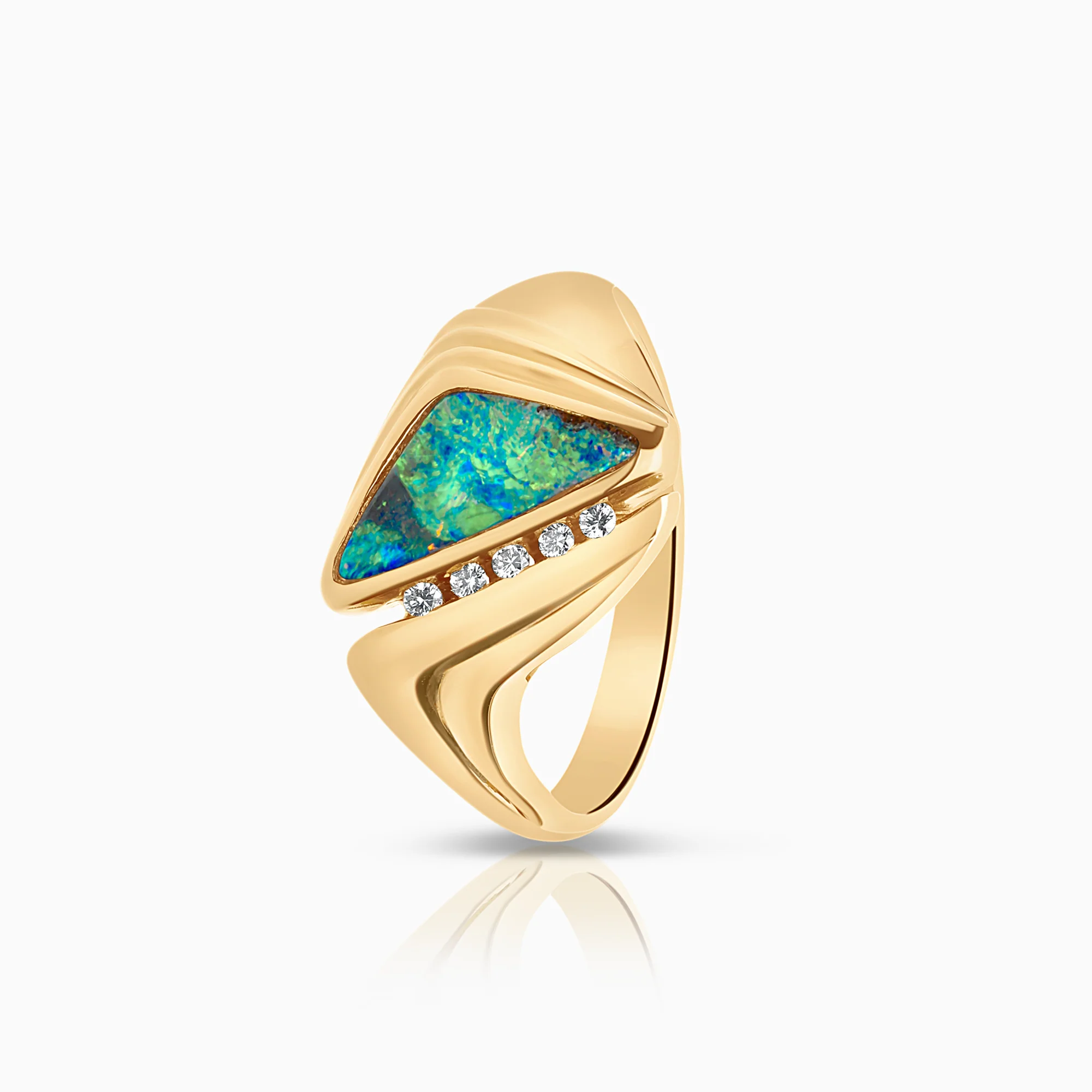 Diamond ring with opal 0.06ct 18K gold