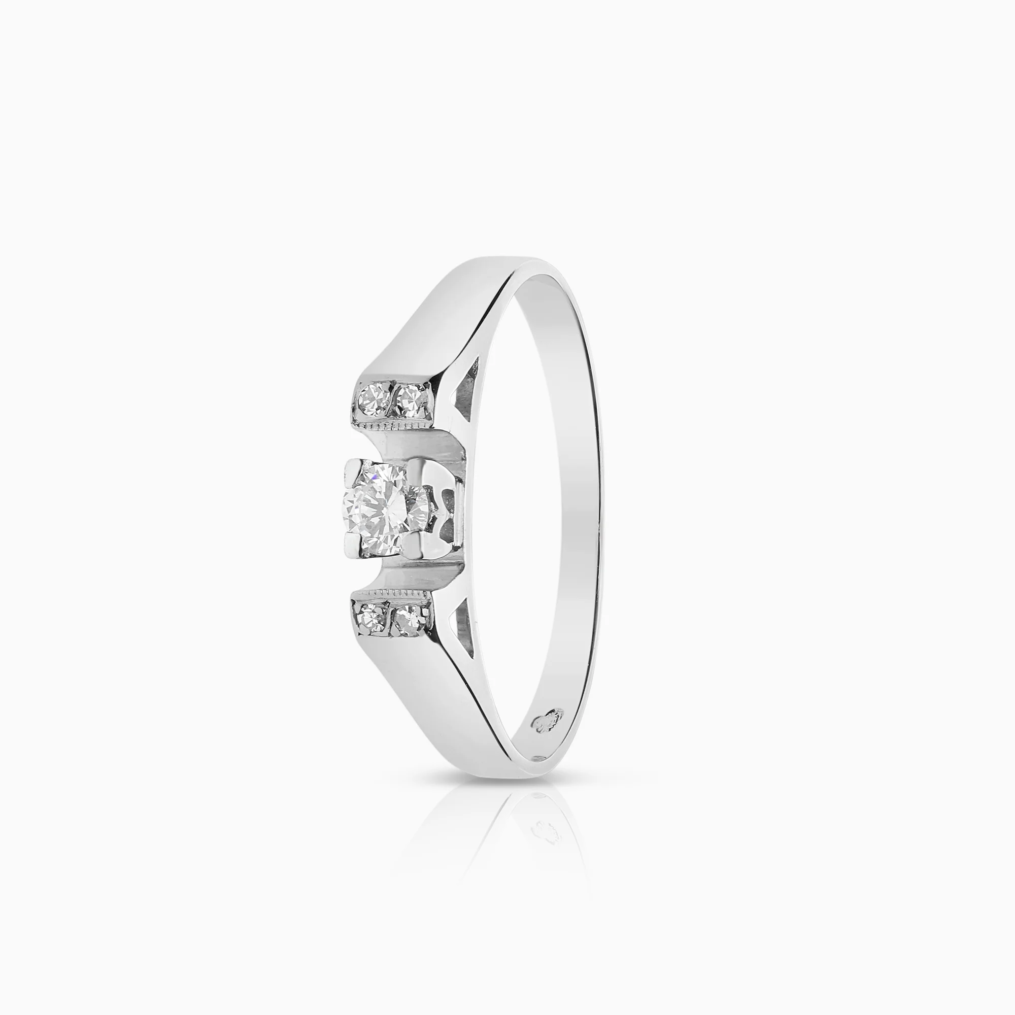 Side stone ring 0.17ct 18K white gold