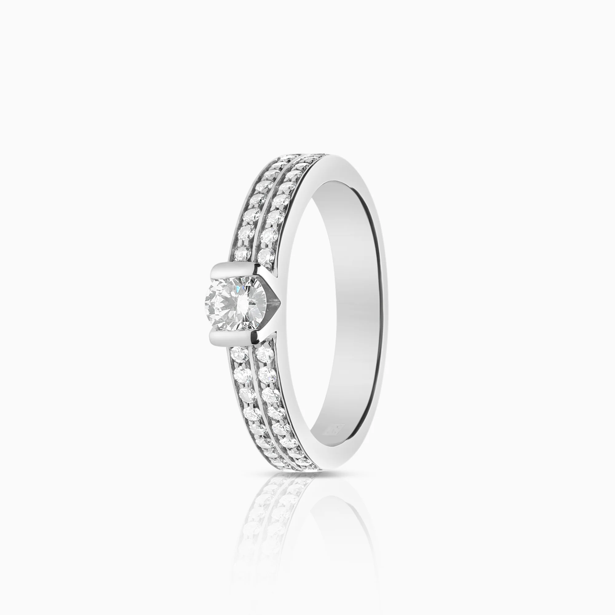 Side stone ring 0.50ct 18K white gold