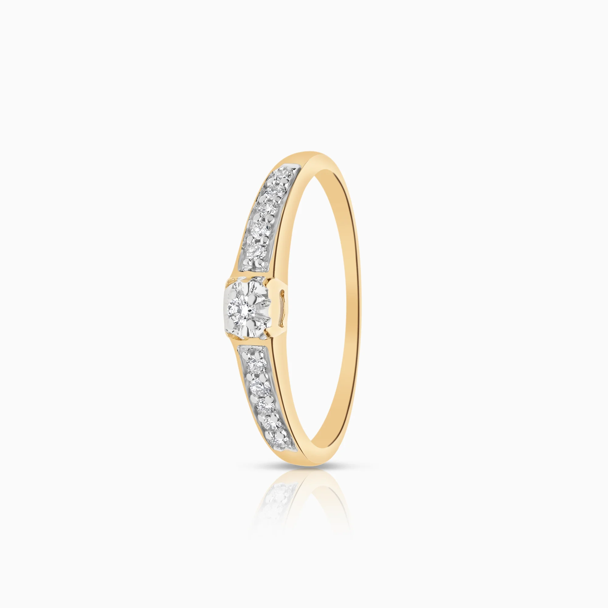 Side stone ring 0.12ct 18K gold