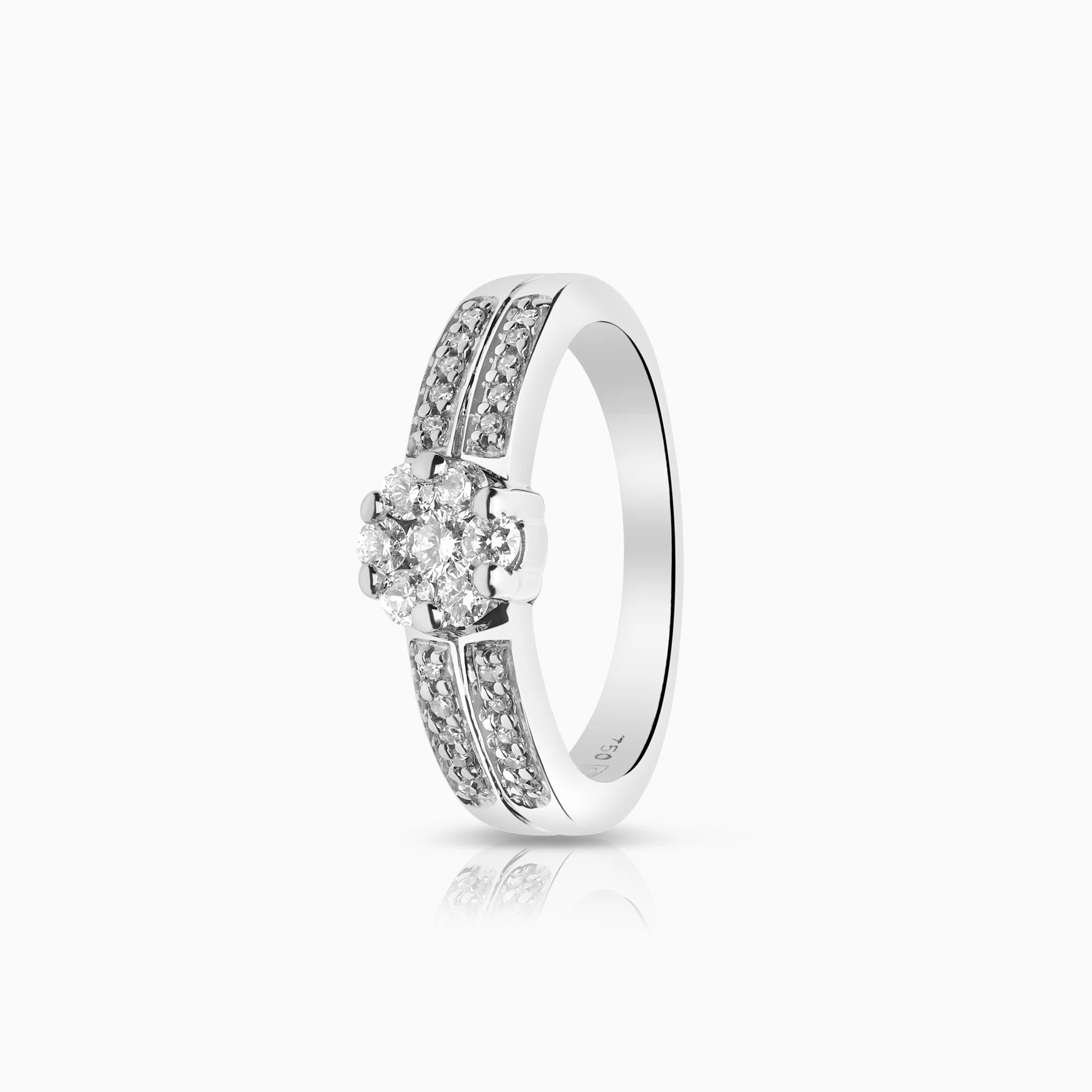 Side-stone ring 0.25ct 18K white gold
