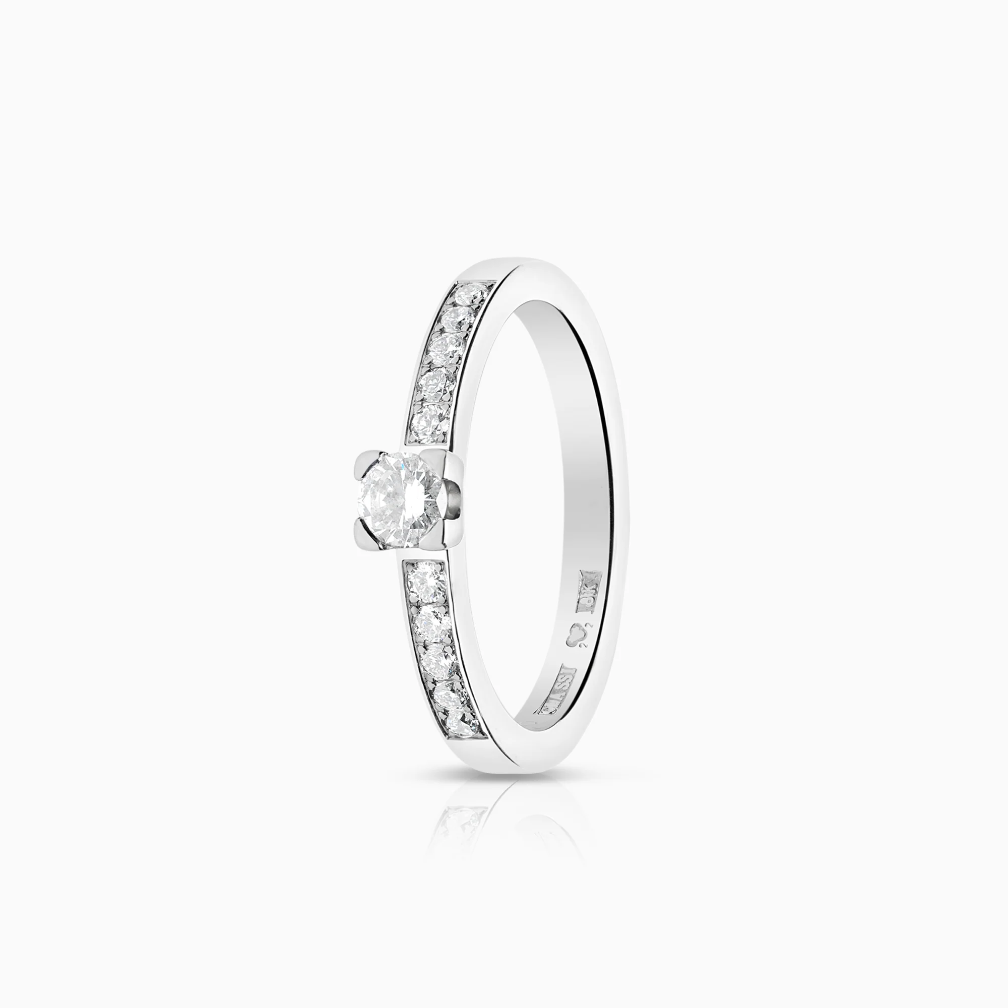 Side stone ring 0.40ct 18K white gold