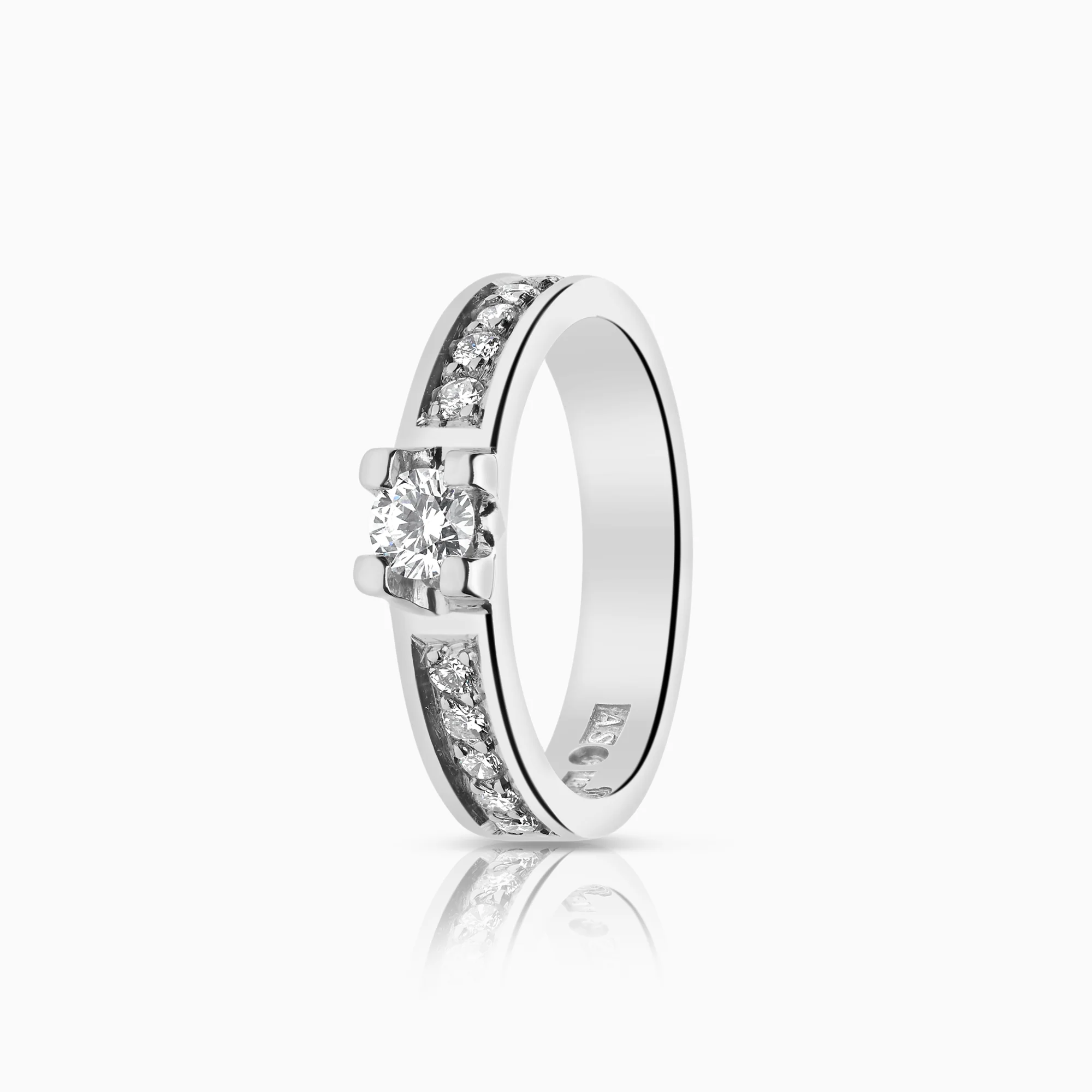 Side-stone ring 0.42ct 18K white gold