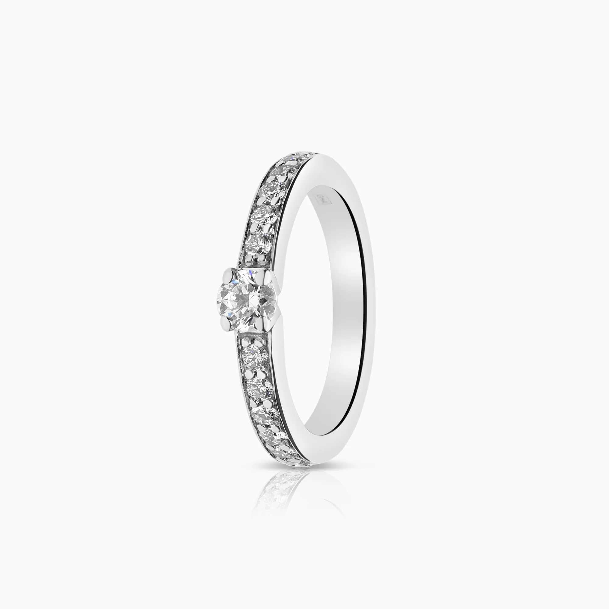 Side-stone ring 0.50ct 18K white gold